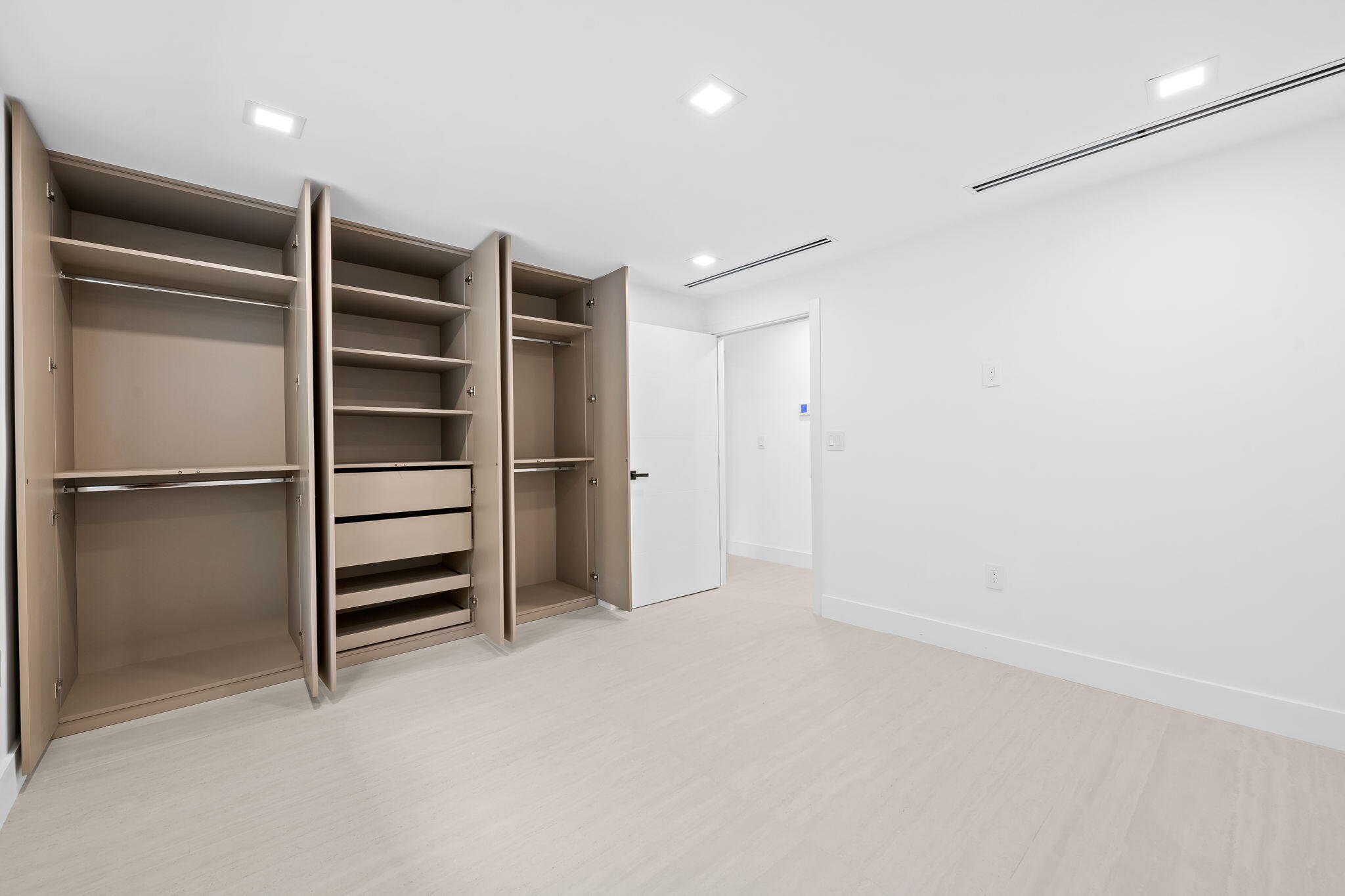 3821 NE 26th Lighthouse Point, FL 33064