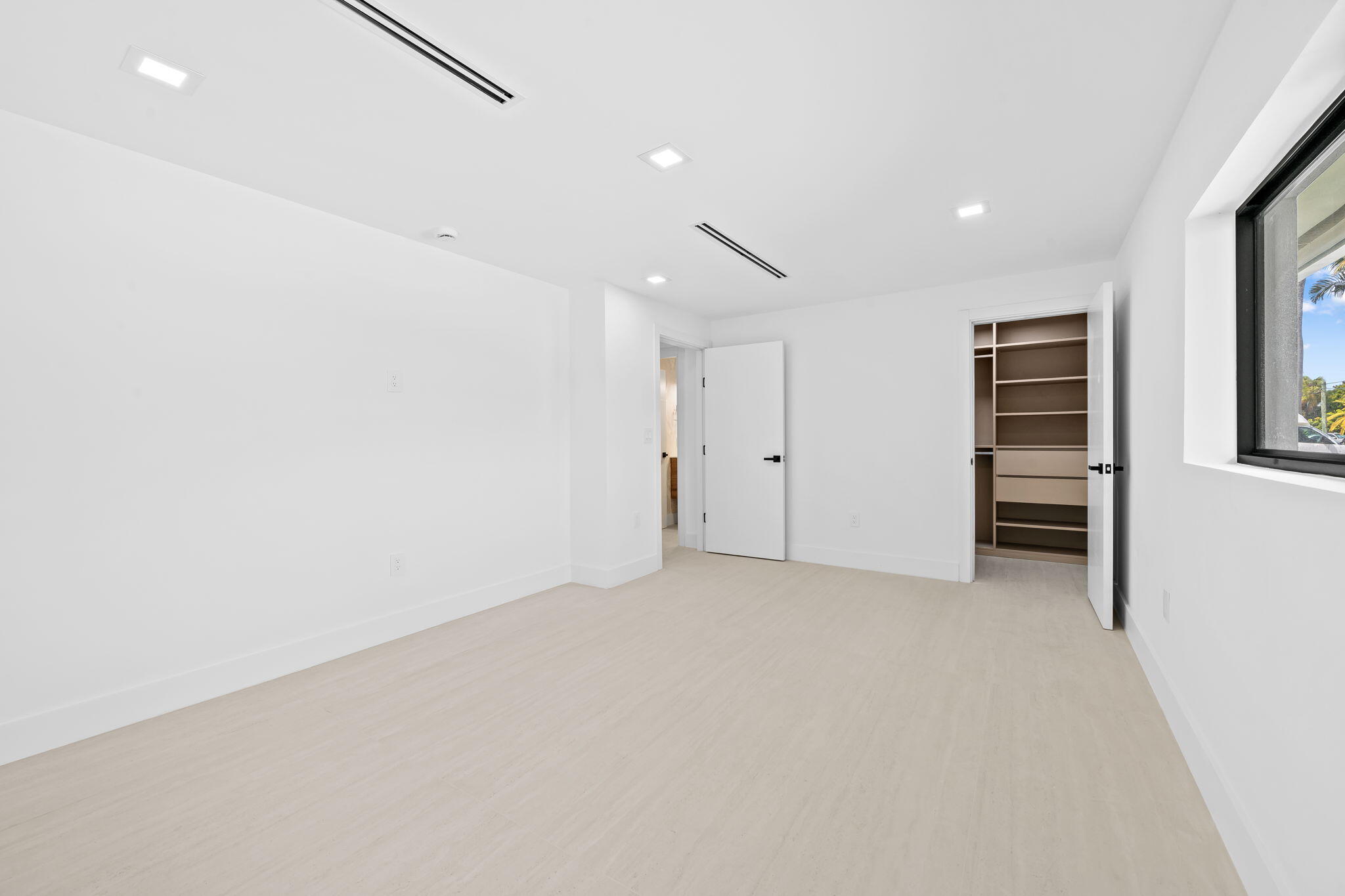 3821 NE 26th Lighthouse Point, FL 33064