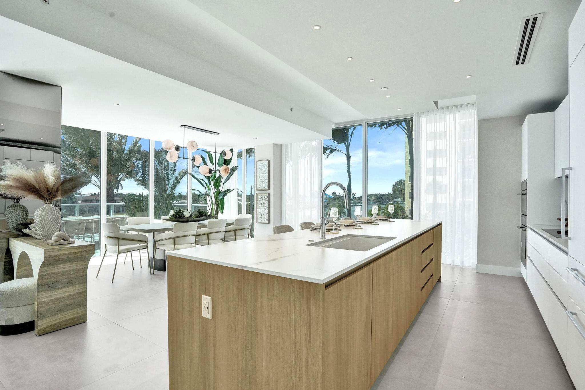 407 N Riverside #204 Pompano Beach, FL 33062