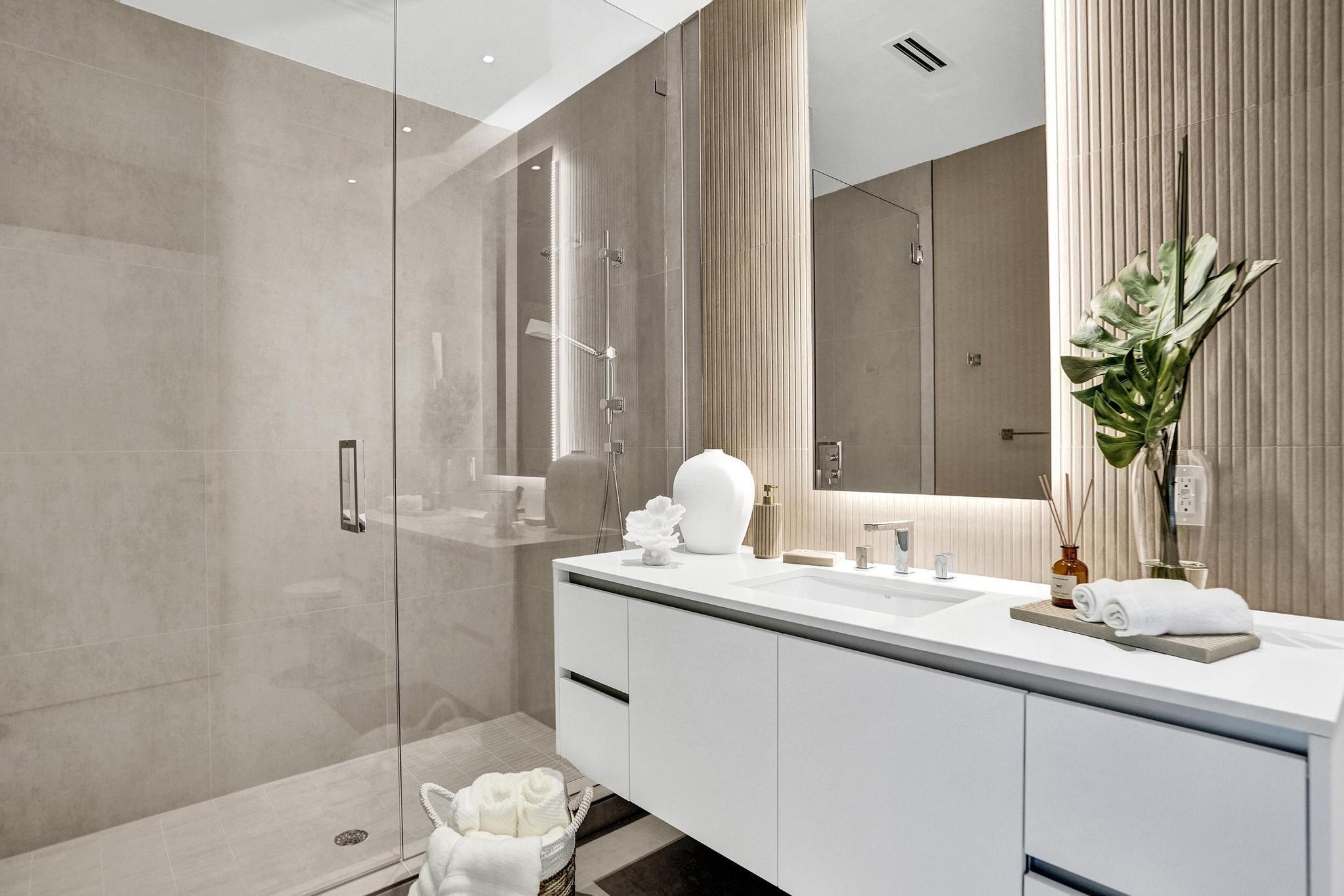 407 N Riverside #204 Pompano Beach, FL 33062