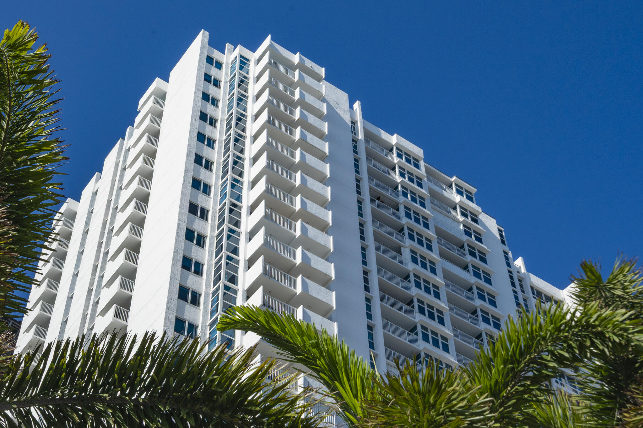 1370 S Ocean #905 Pompano Beach, FL 33062