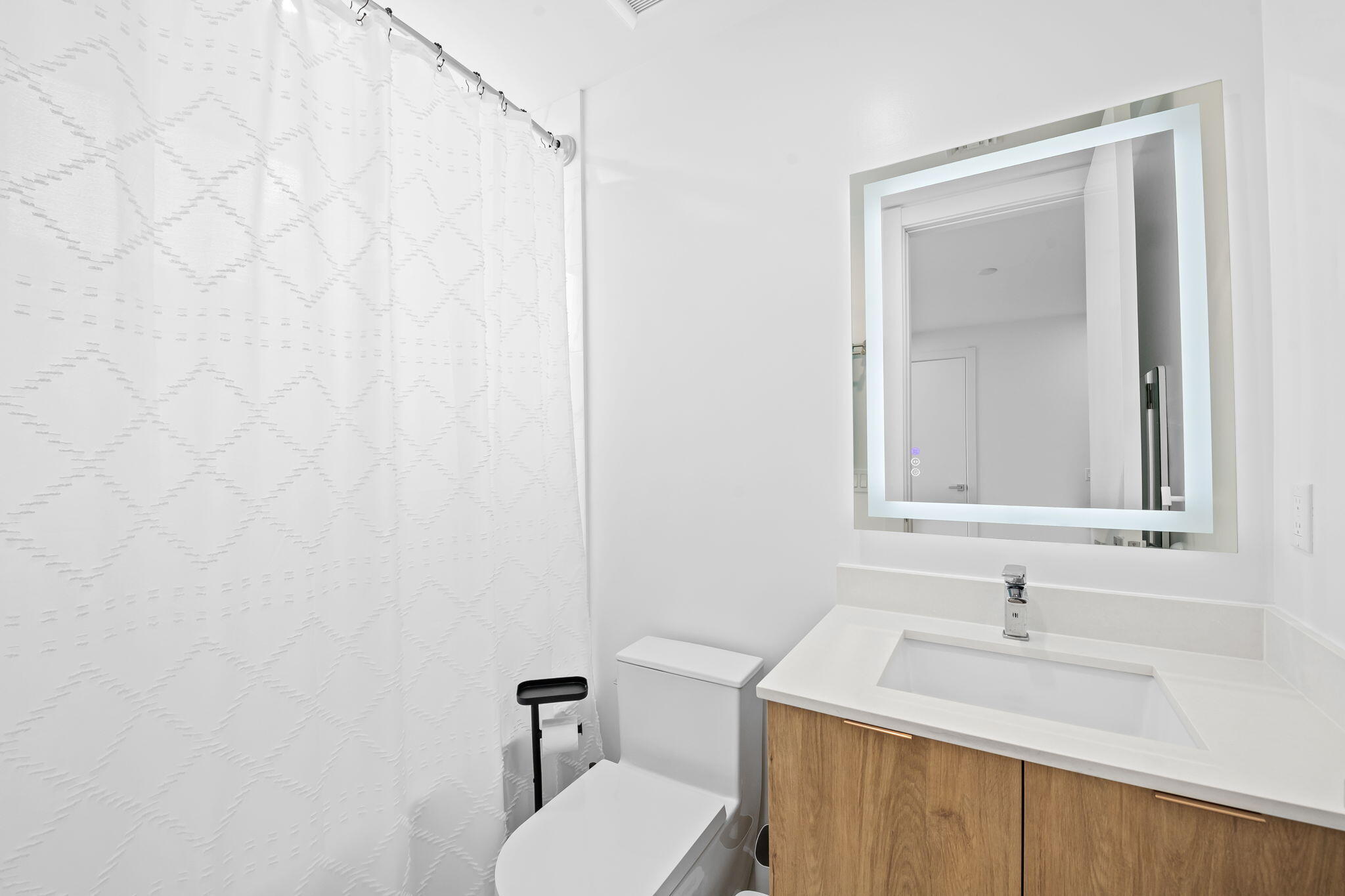 818 NE 2nd Fort Lauderdale, FL 33301