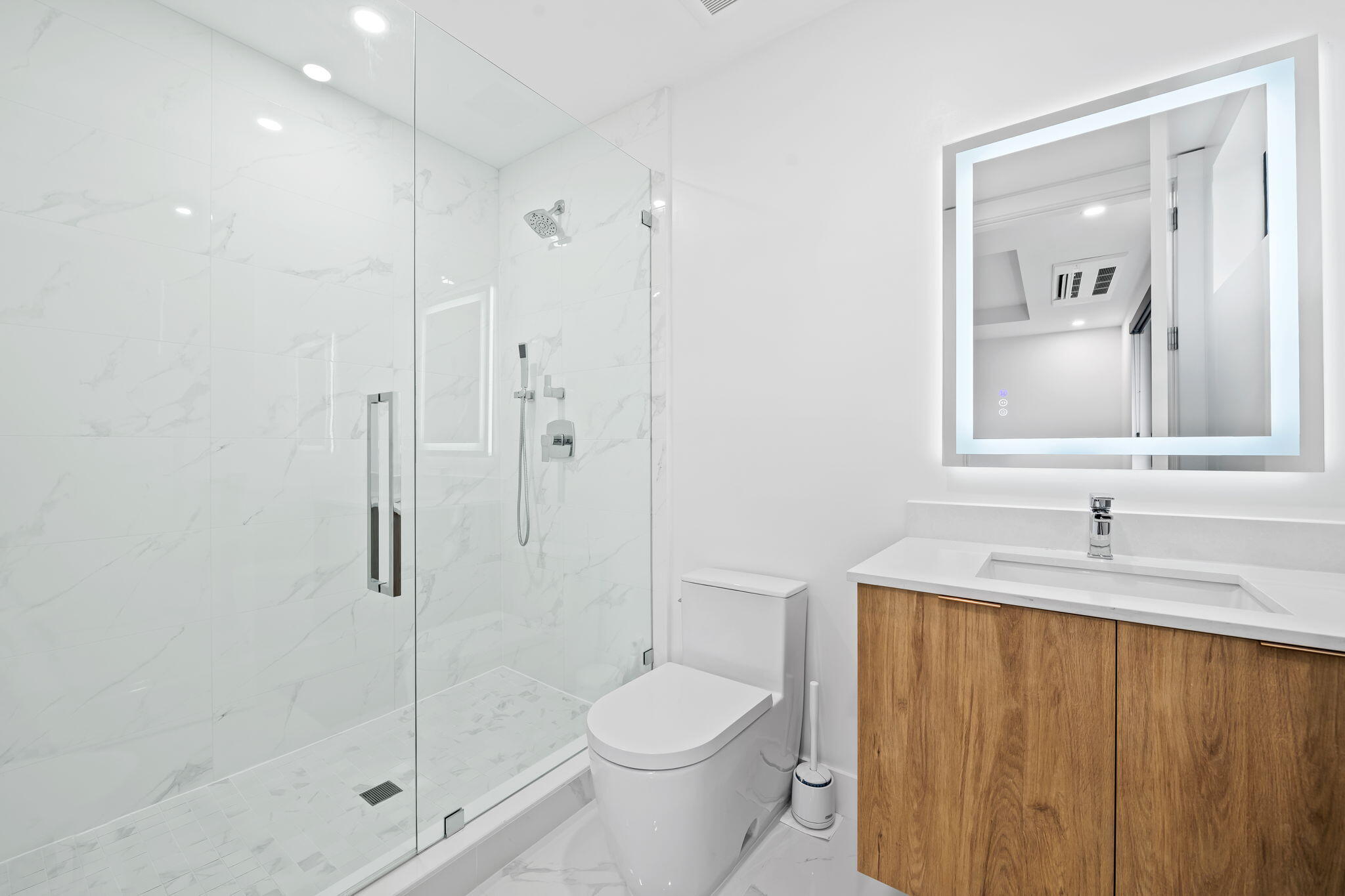 818 NE 2nd Fort Lauderdale, FL 33301