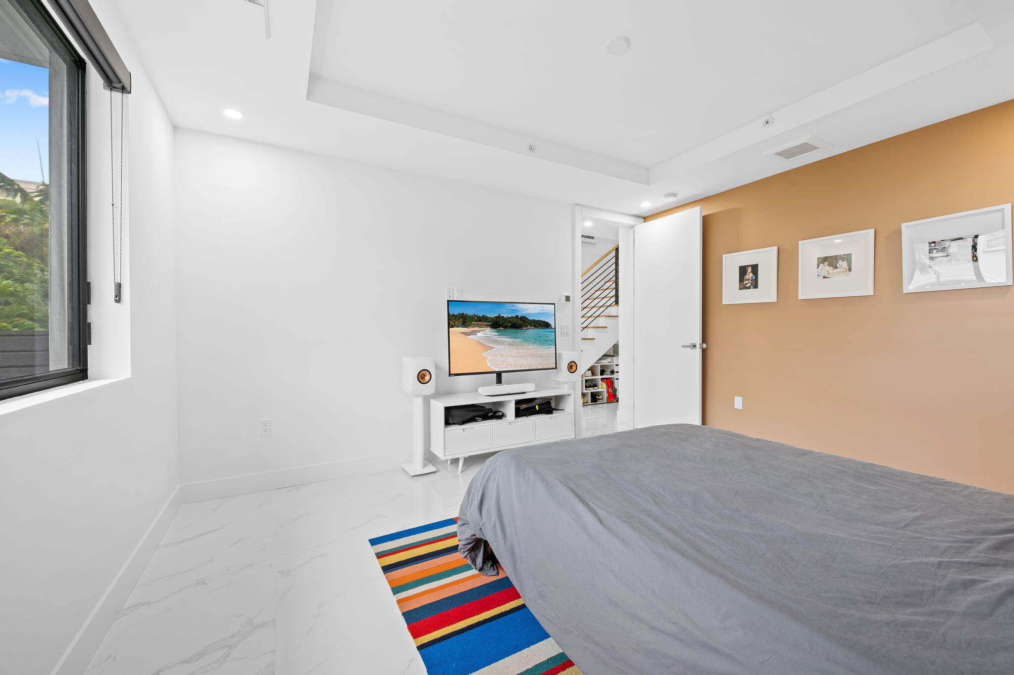 818 NE 2nd Fort Lauderdale, FL 33301
