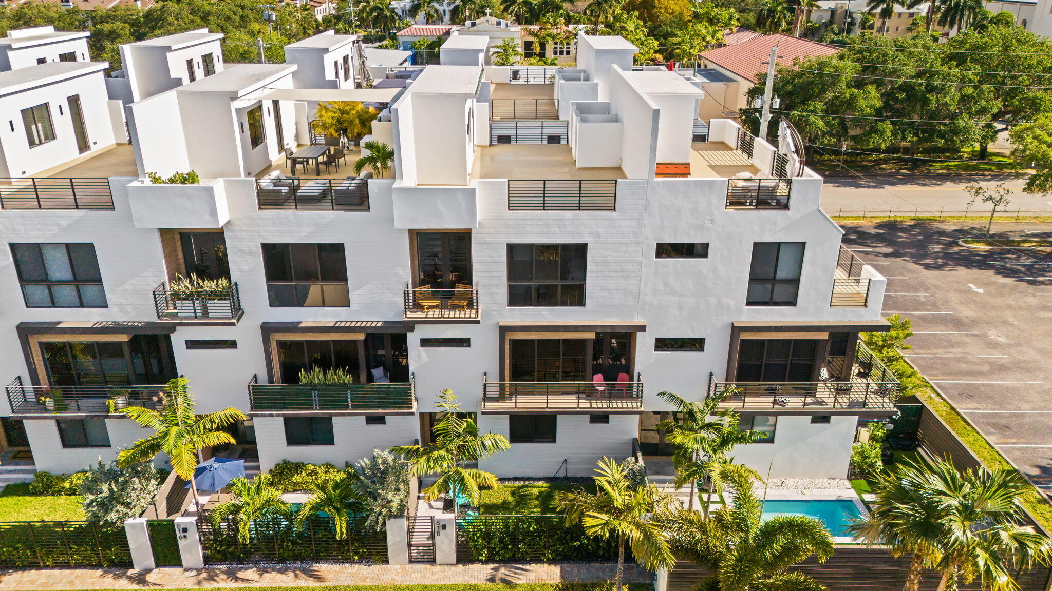 818 NE 2nd Fort Lauderdale, FL 33301