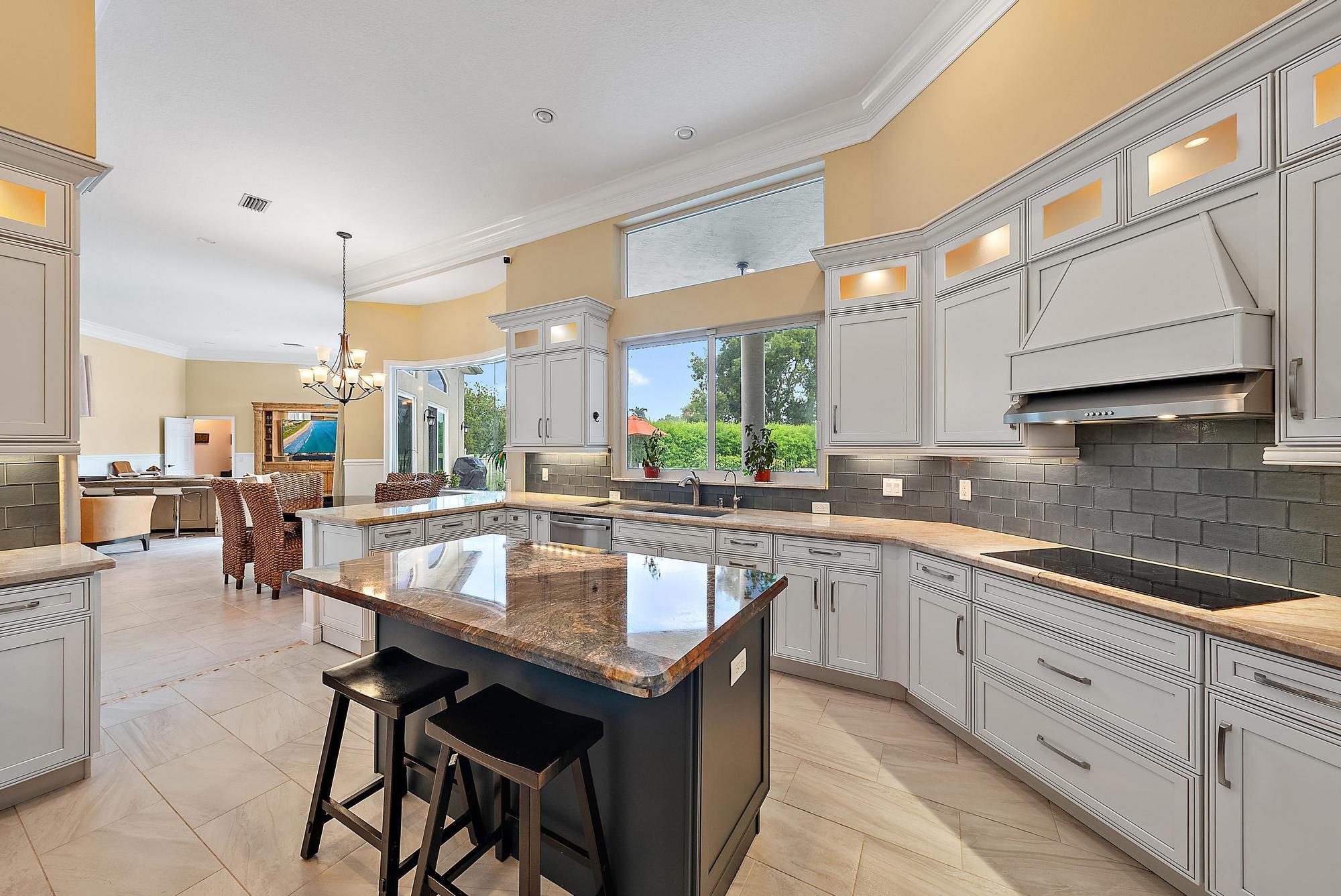 8905 Marlamoor West Palm Beach, FL 33412