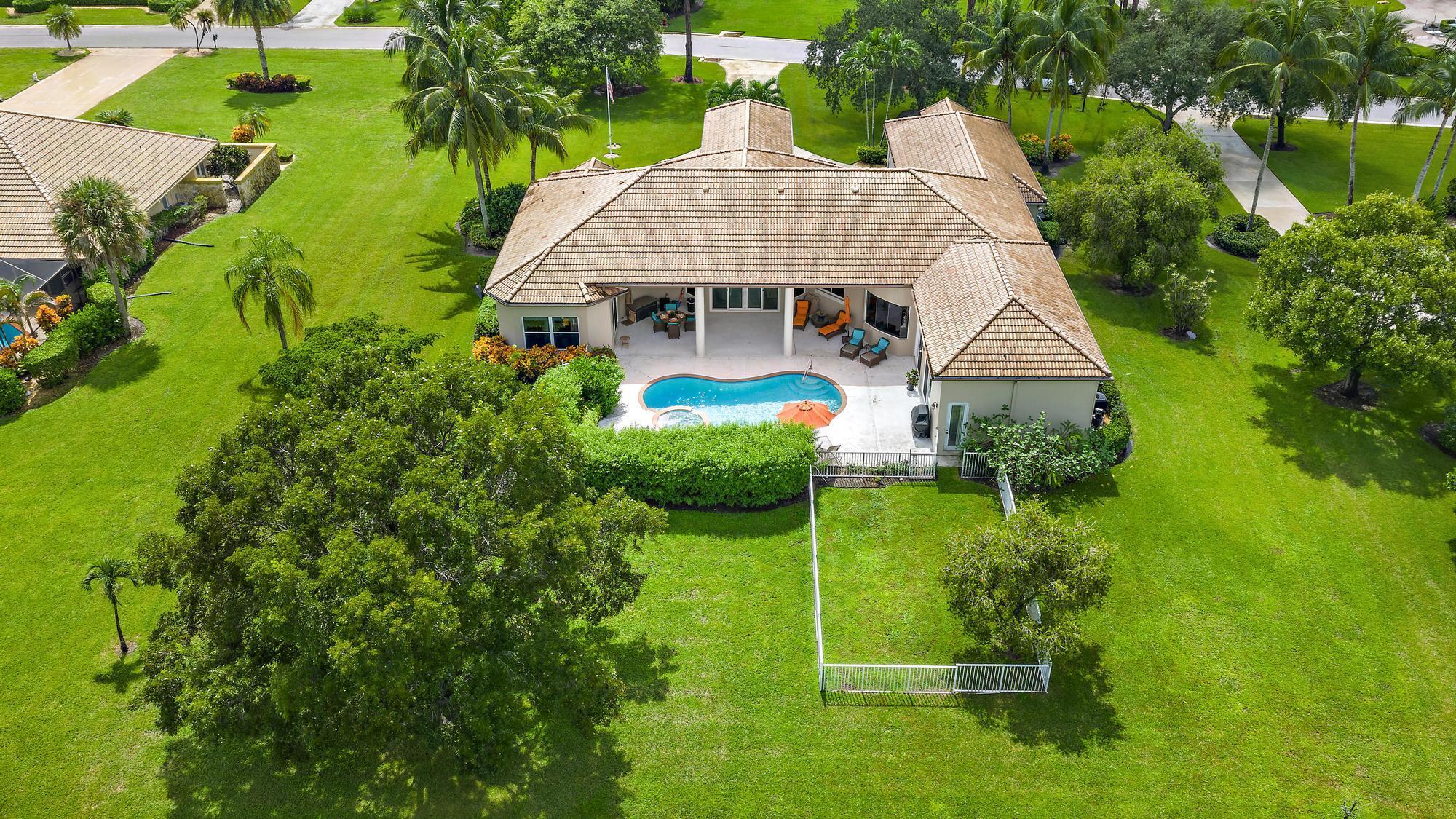 8905 Marlamoor West Palm Beach, FL 33412