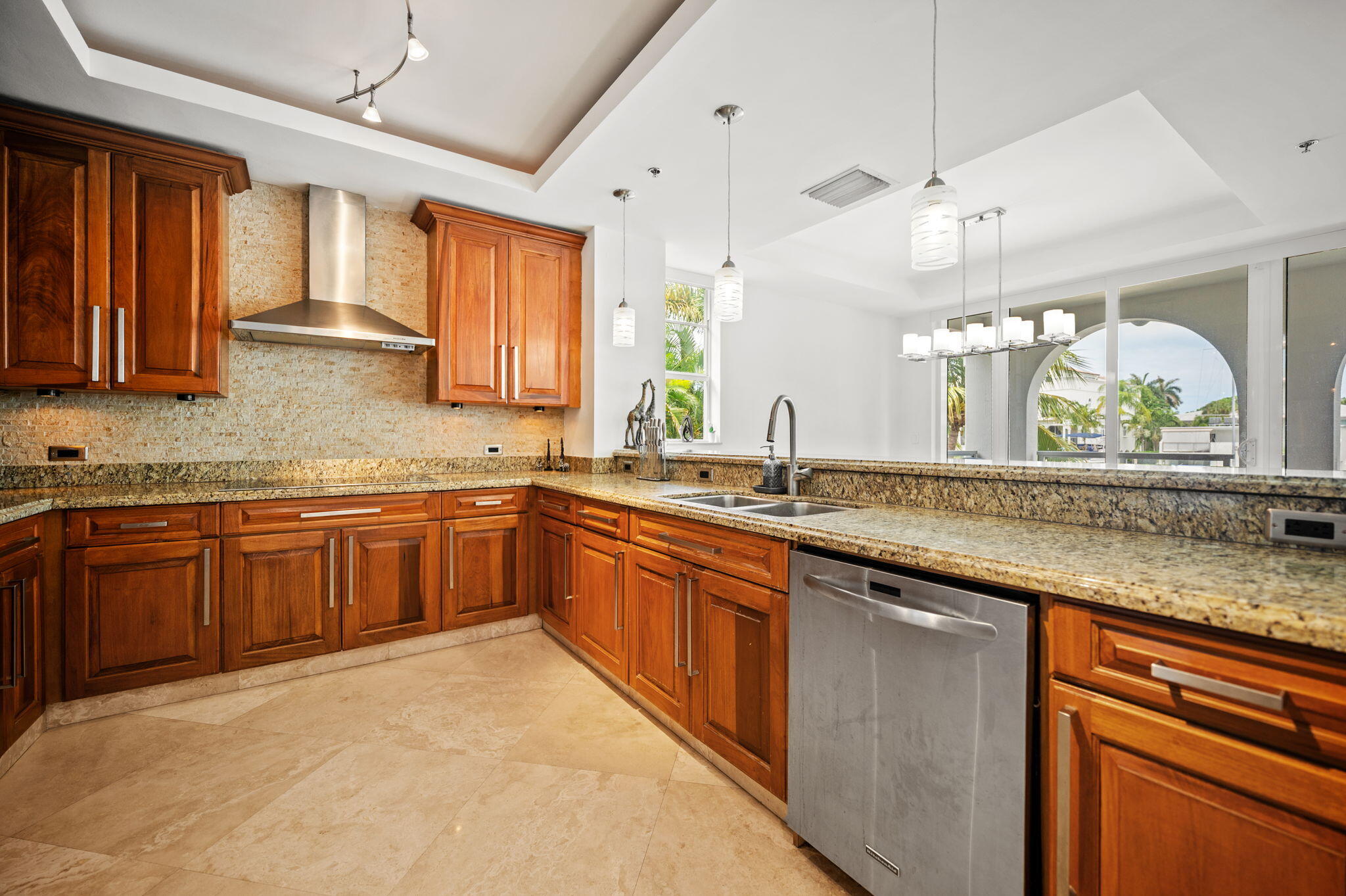48 Hendricks #2a-a Fort Lauderdale, FL 33301