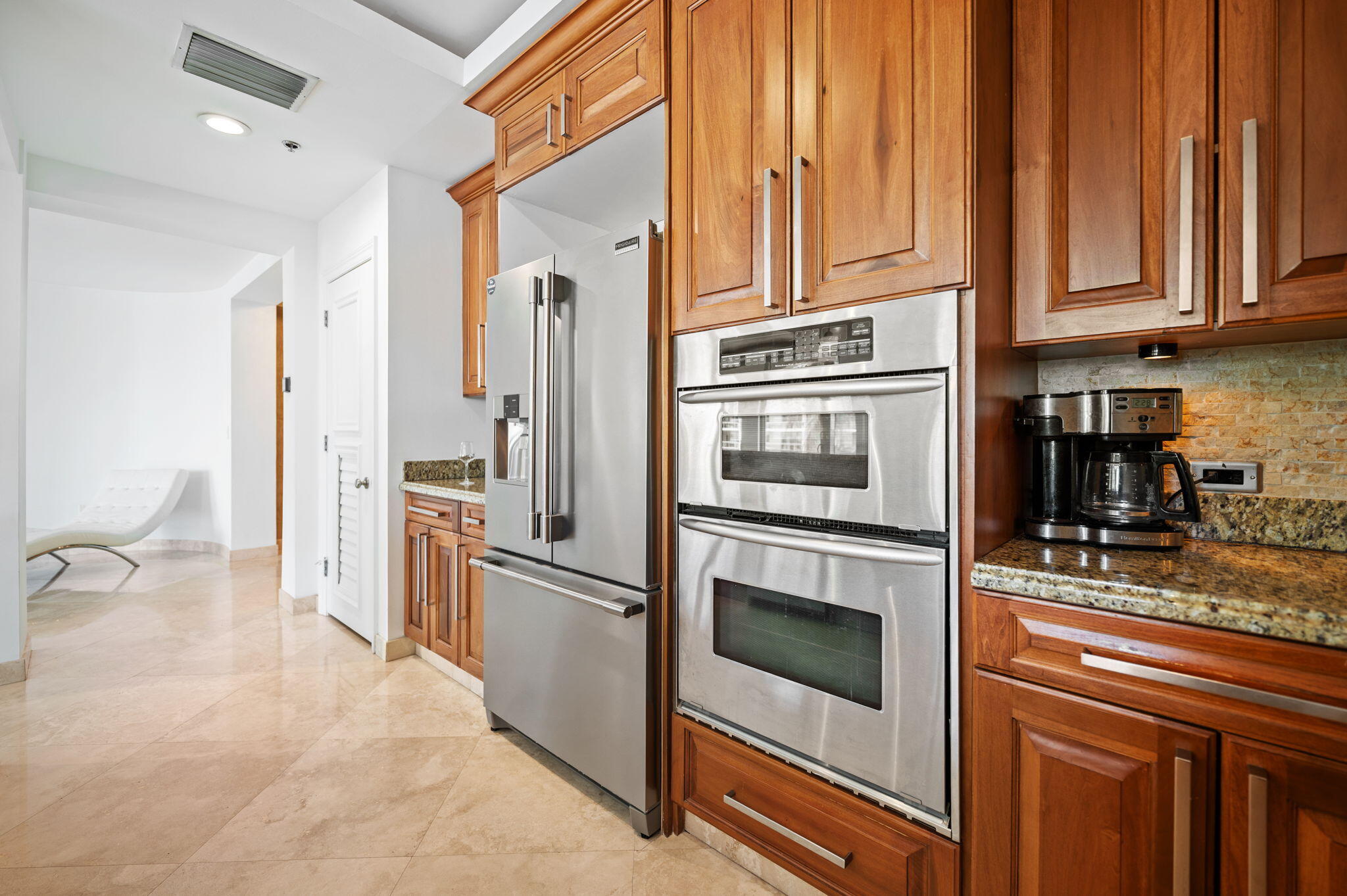 48 Hendricks #2a-a Fort Lauderdale, FL 33301