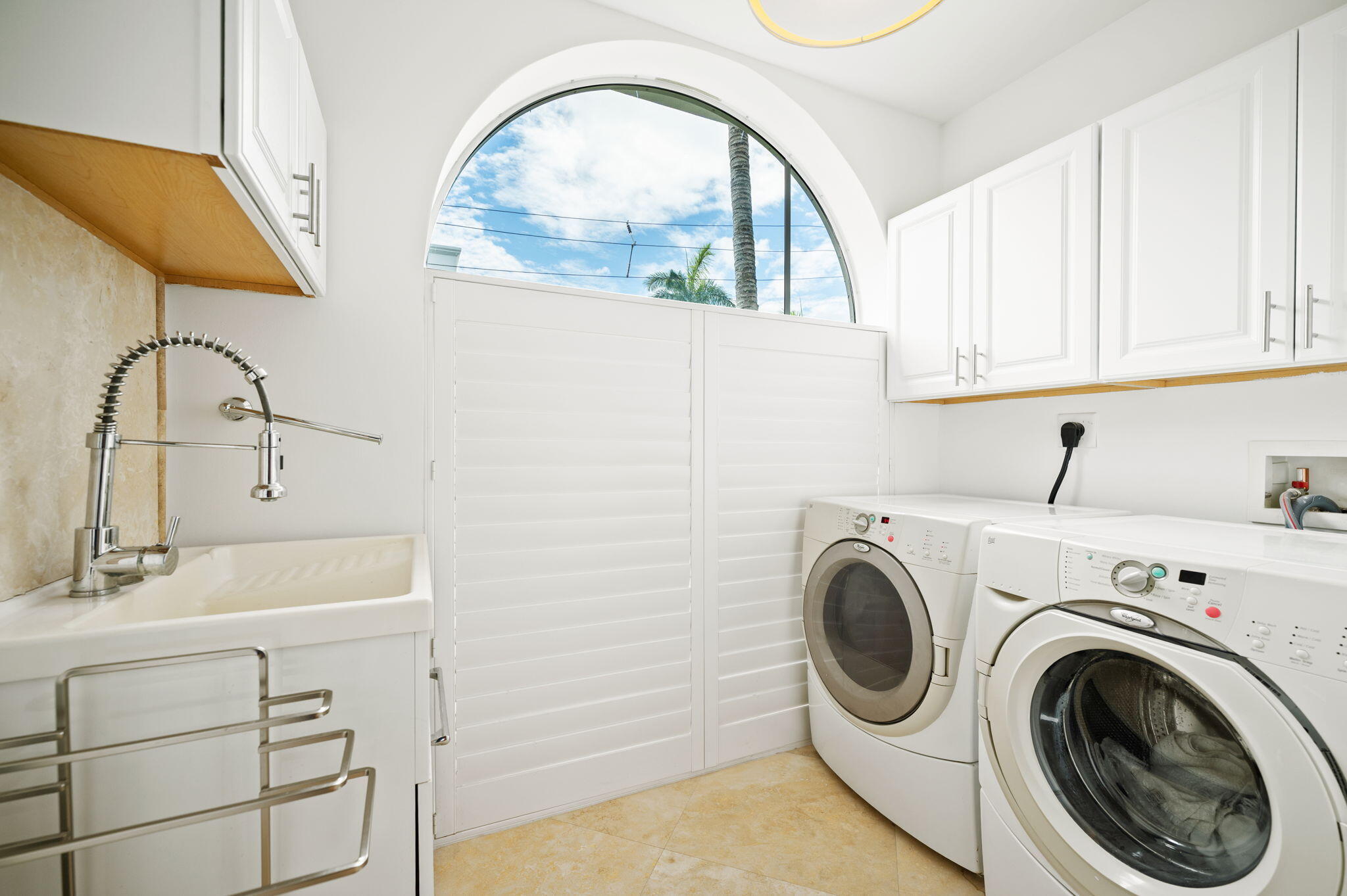 48 Hendricks #2a-a Fort Lauderdale, FL 33301