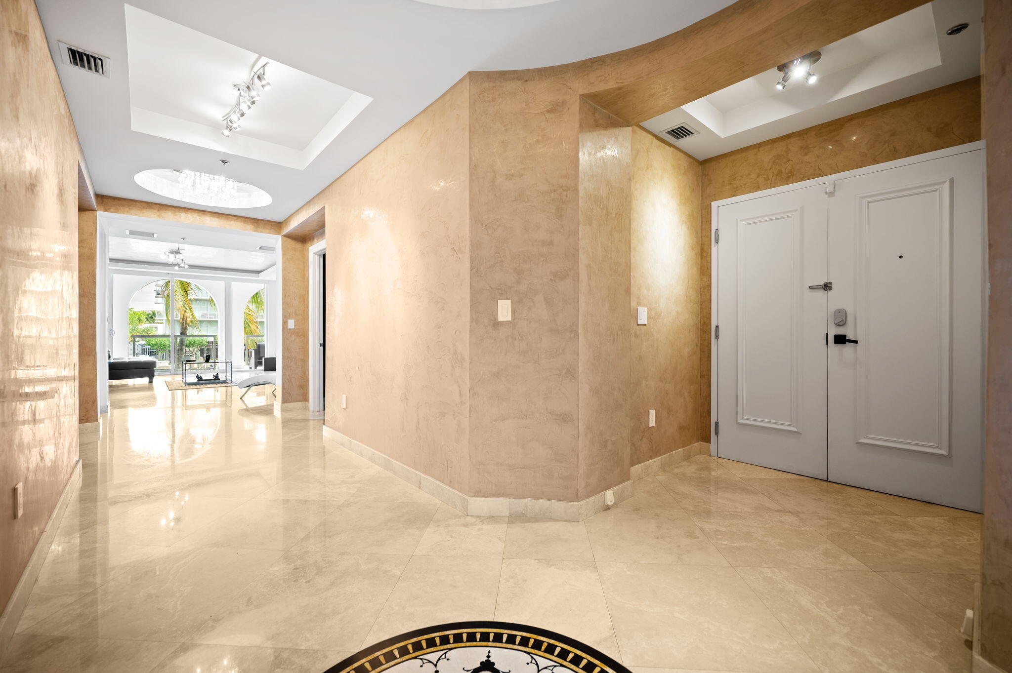 48 Hendricks #2a-a Fort Lauderdale, FL 33301