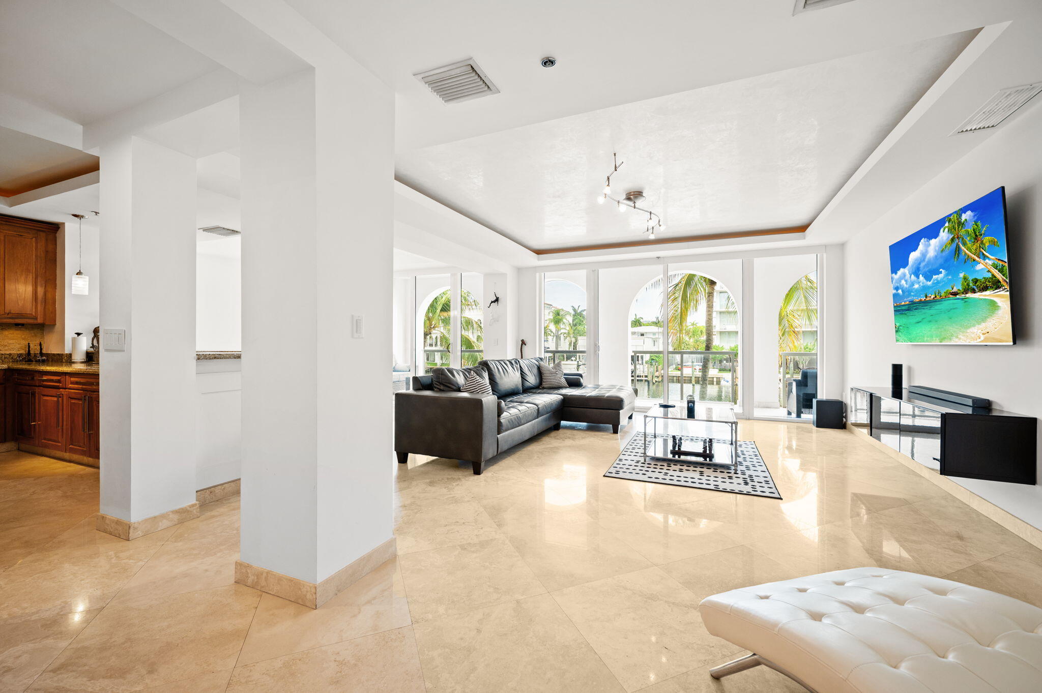 48 Hendricks #2a-a Fort Lauderdale, FL 33301