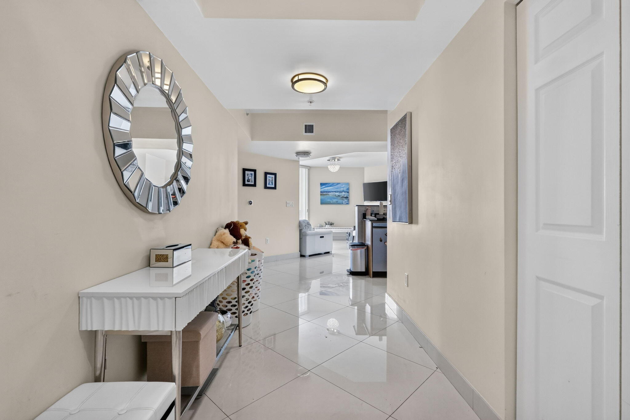 16699 Collins #3509