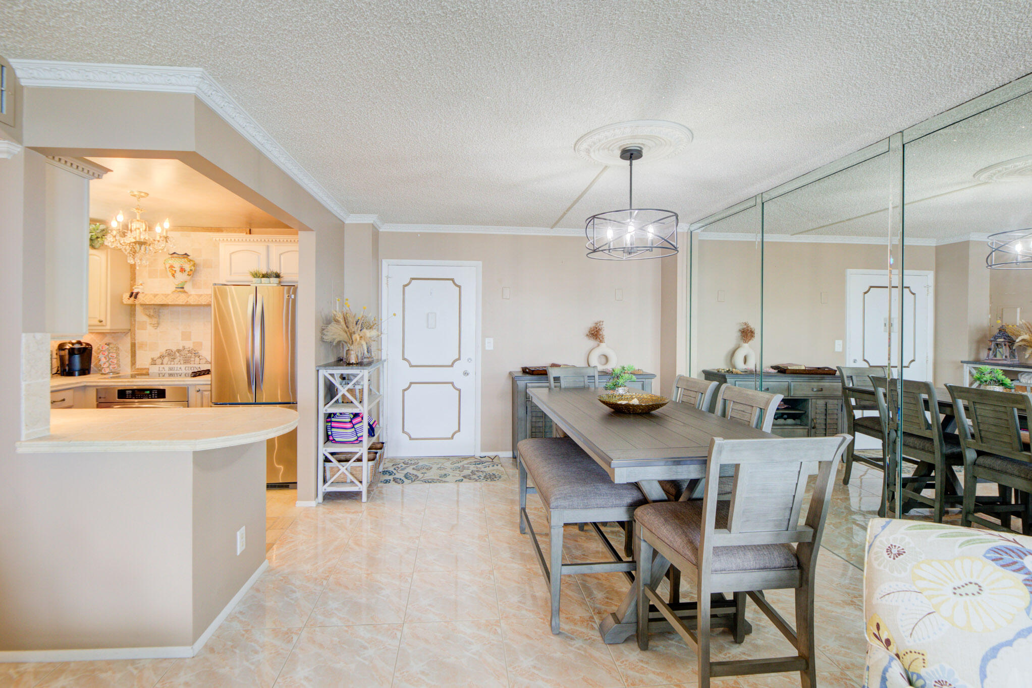 305 N Pompano Bch Blvd #1404 Pompano Beach, FL 33062