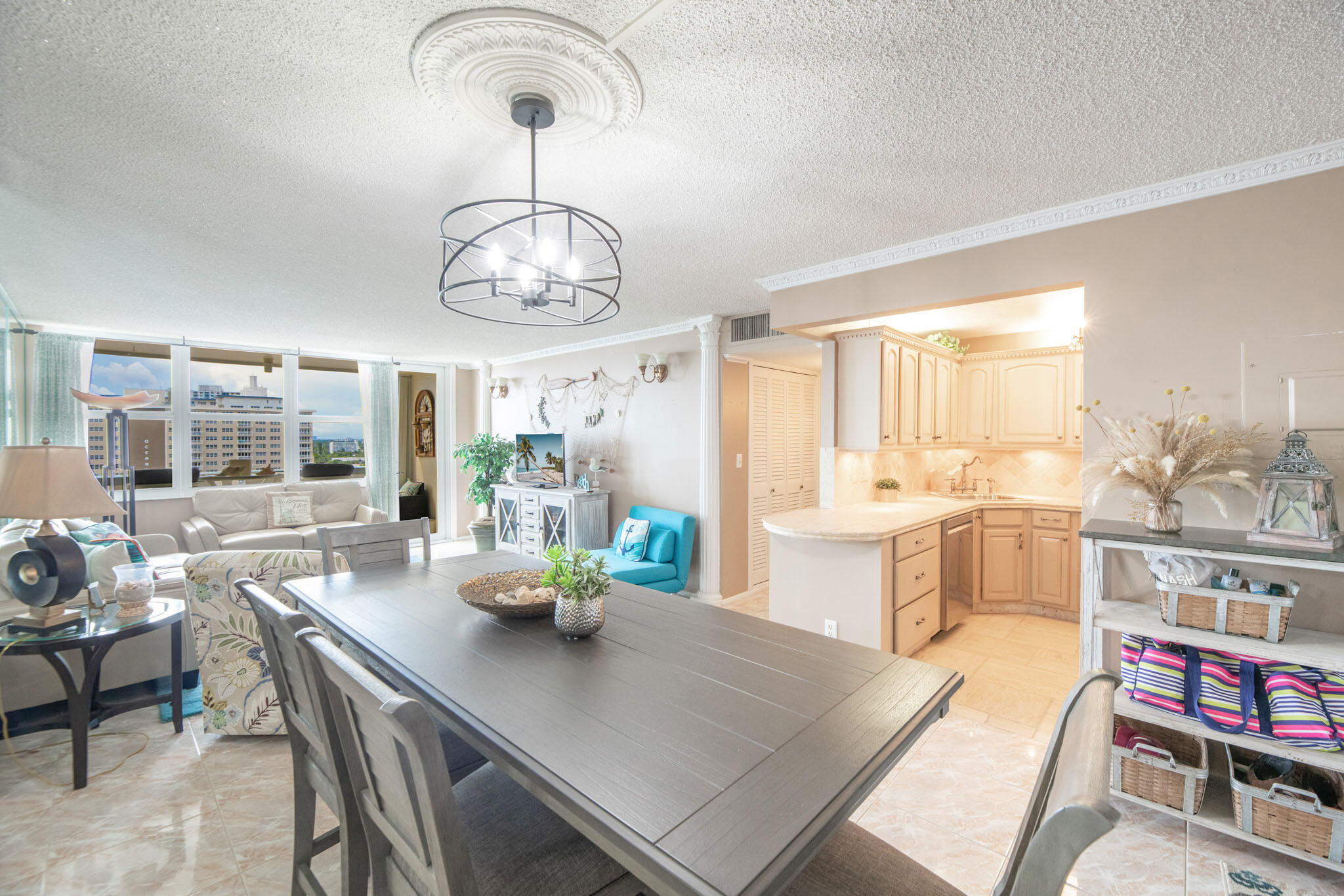 305 N Pompano Bch Blvd #1404 Pompano Beach, FL 33062
