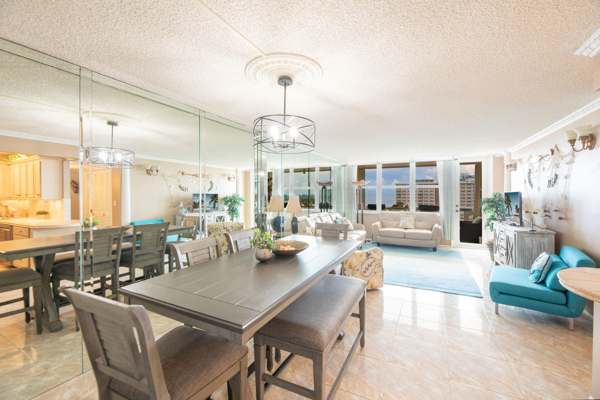 305 N Pompano Bch Blvd #1404 Pompano Beach, FL 33062