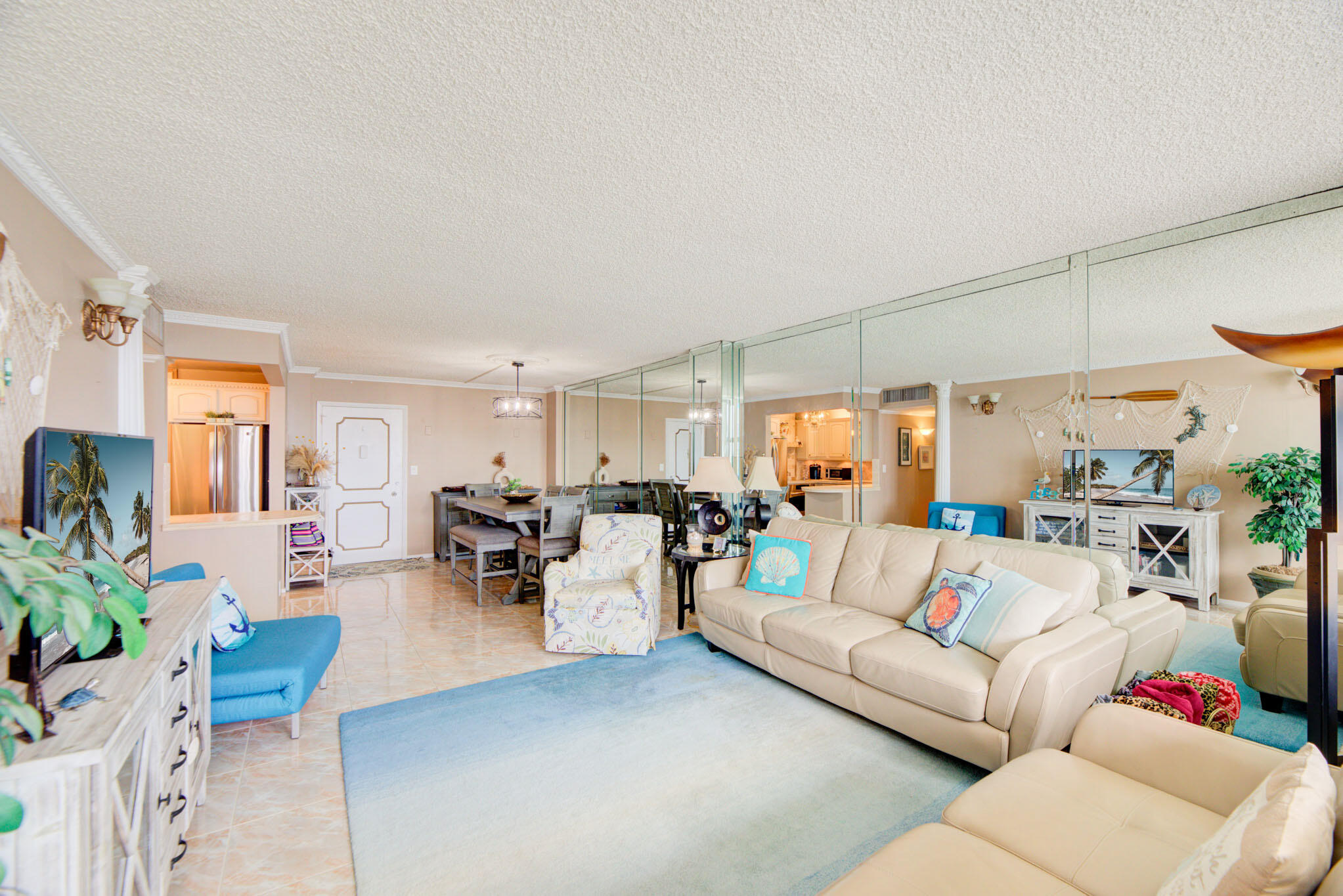 305 N Pompano Bch Blvd #1404 Pompano Beach, FL 33062