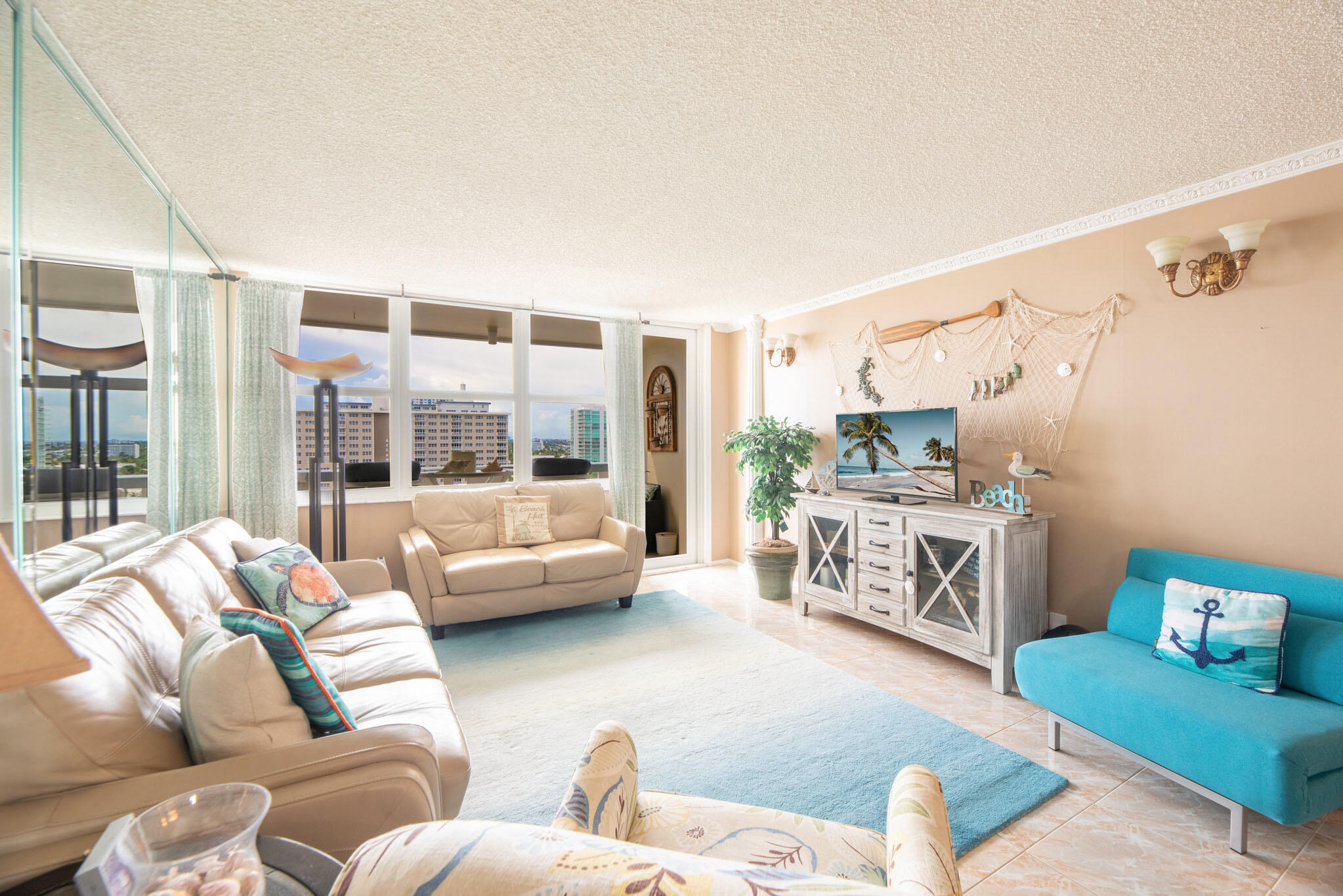 305 N Pompano Bch Blvd #1404 Pompano Beach, FL 33062