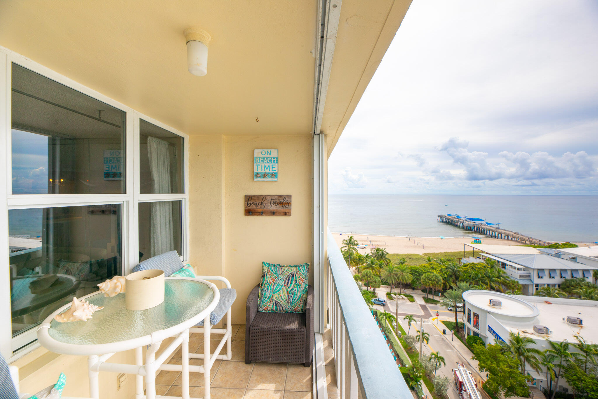 305 N Pompano Bch Blvd #1404 Pompano Beach, FL 33062