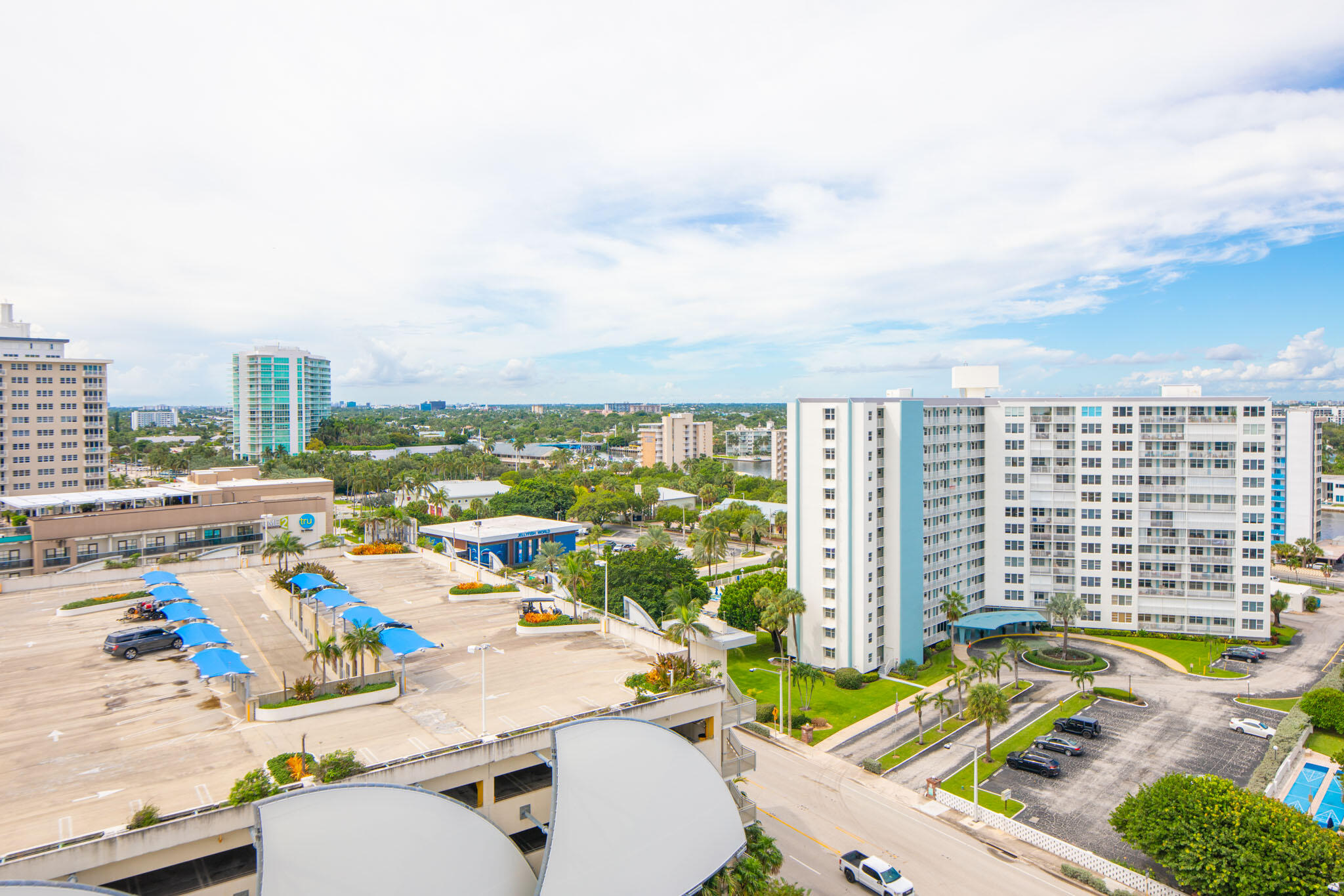 305 N Pompano Bch Blvd #1404 Pompano Beach, FL 33062