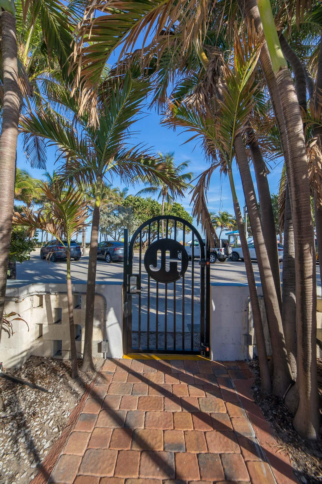 305 N Pompano Bch Blvd #1404 Pompano Beach, FL 33062