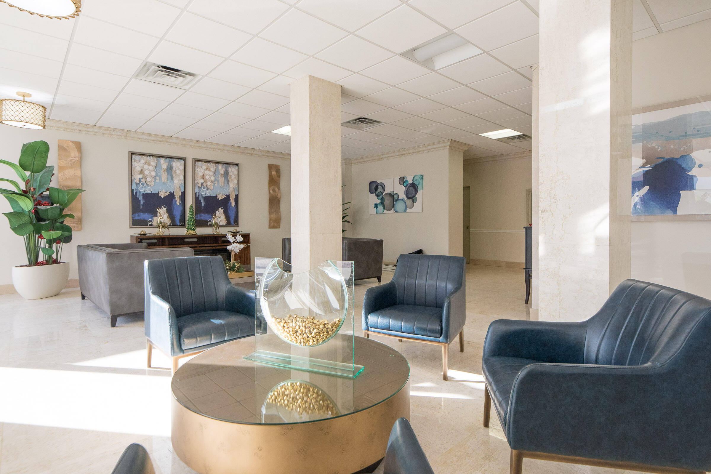 305 N Pompano Bch Blvd #1404 Pompano Beach, FL 33062