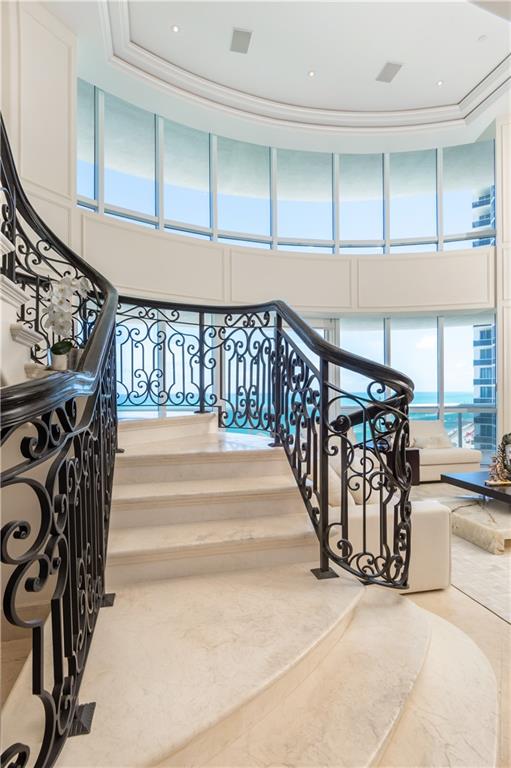 18201 Collins Ave #1709