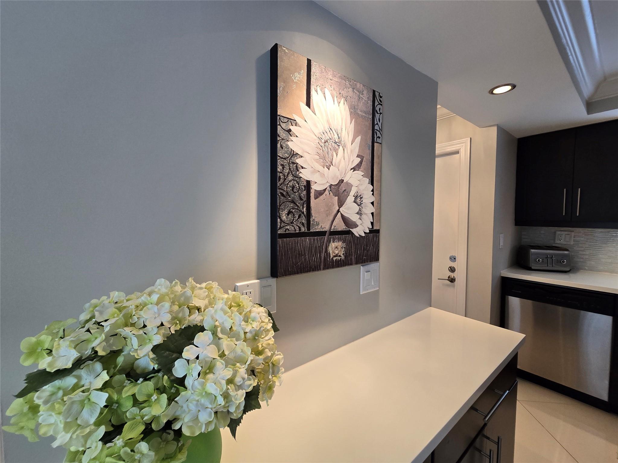 6200 NW 44th St #301,Lauderhill, FL 33319