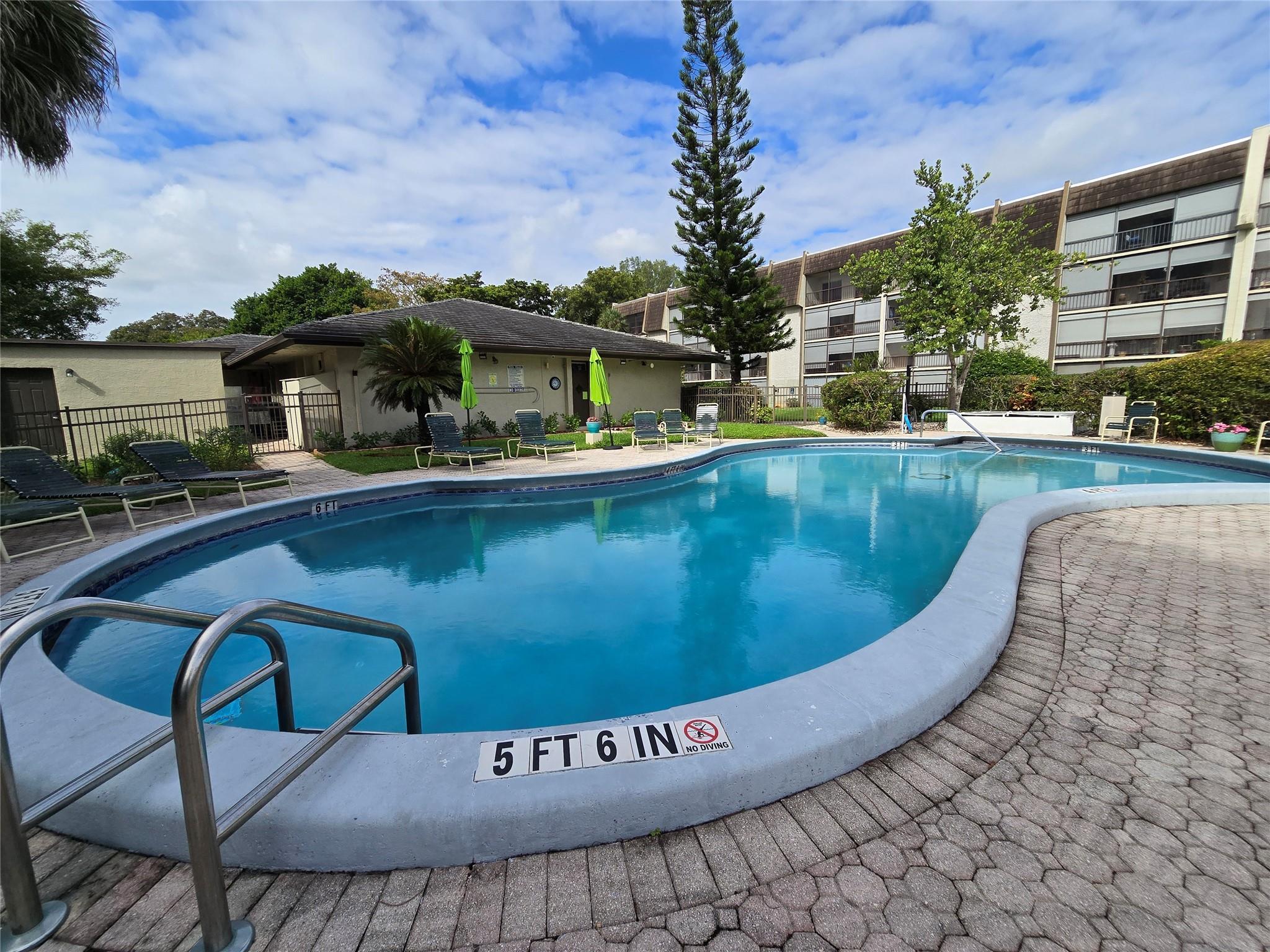 6200 NW 44th St #301,Lauderhill, FL 33319