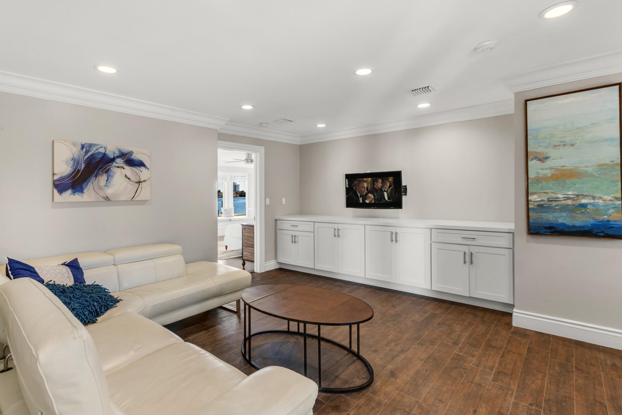 2301 Aqua Vis Blvd Fort Lauderdale, FL 33301 2301 Aqua Vis Blvd Fort Lauderdale, FL 33301