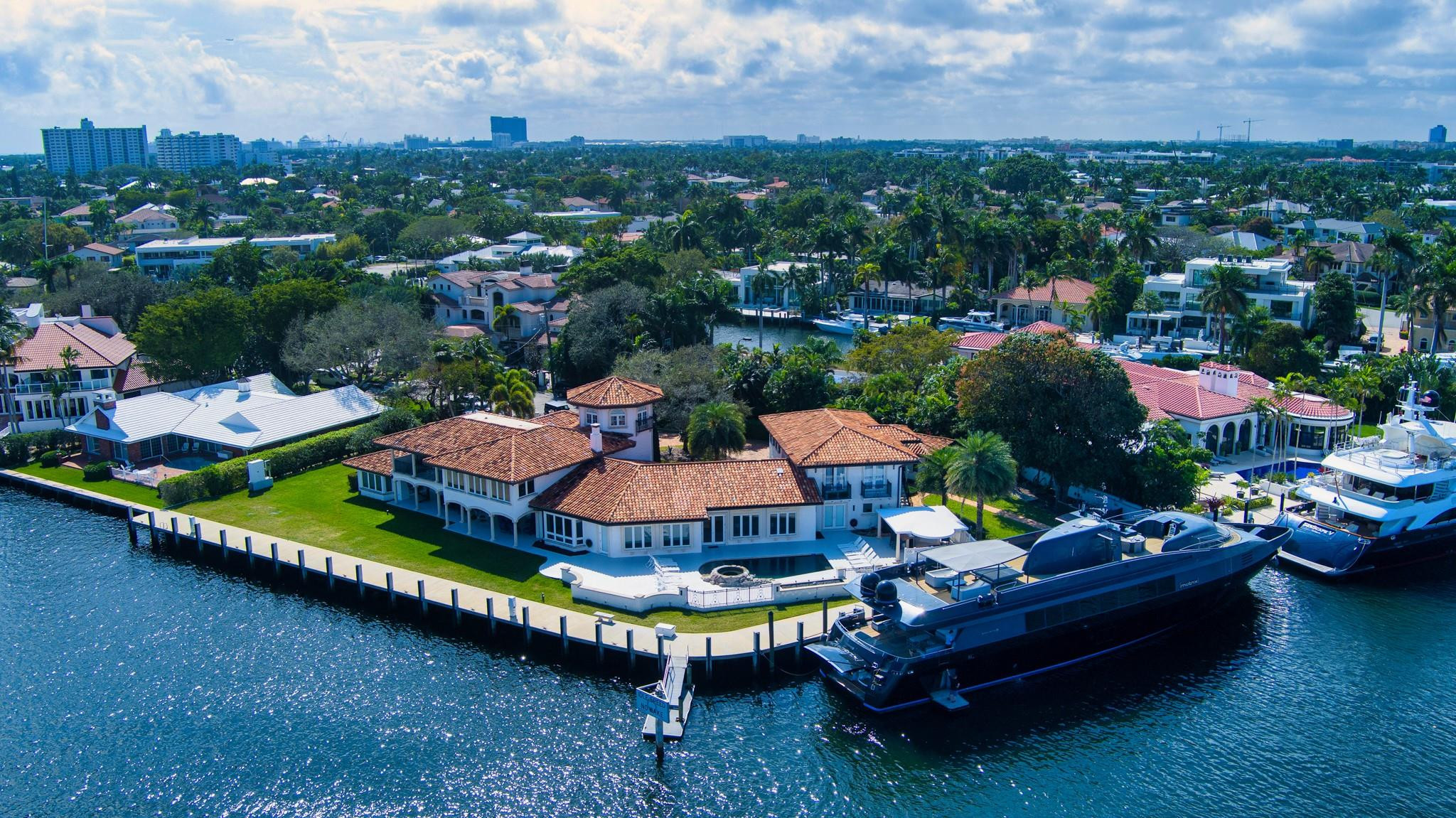 2301 Aqua Vis Fort Lauderdale, FL 33301