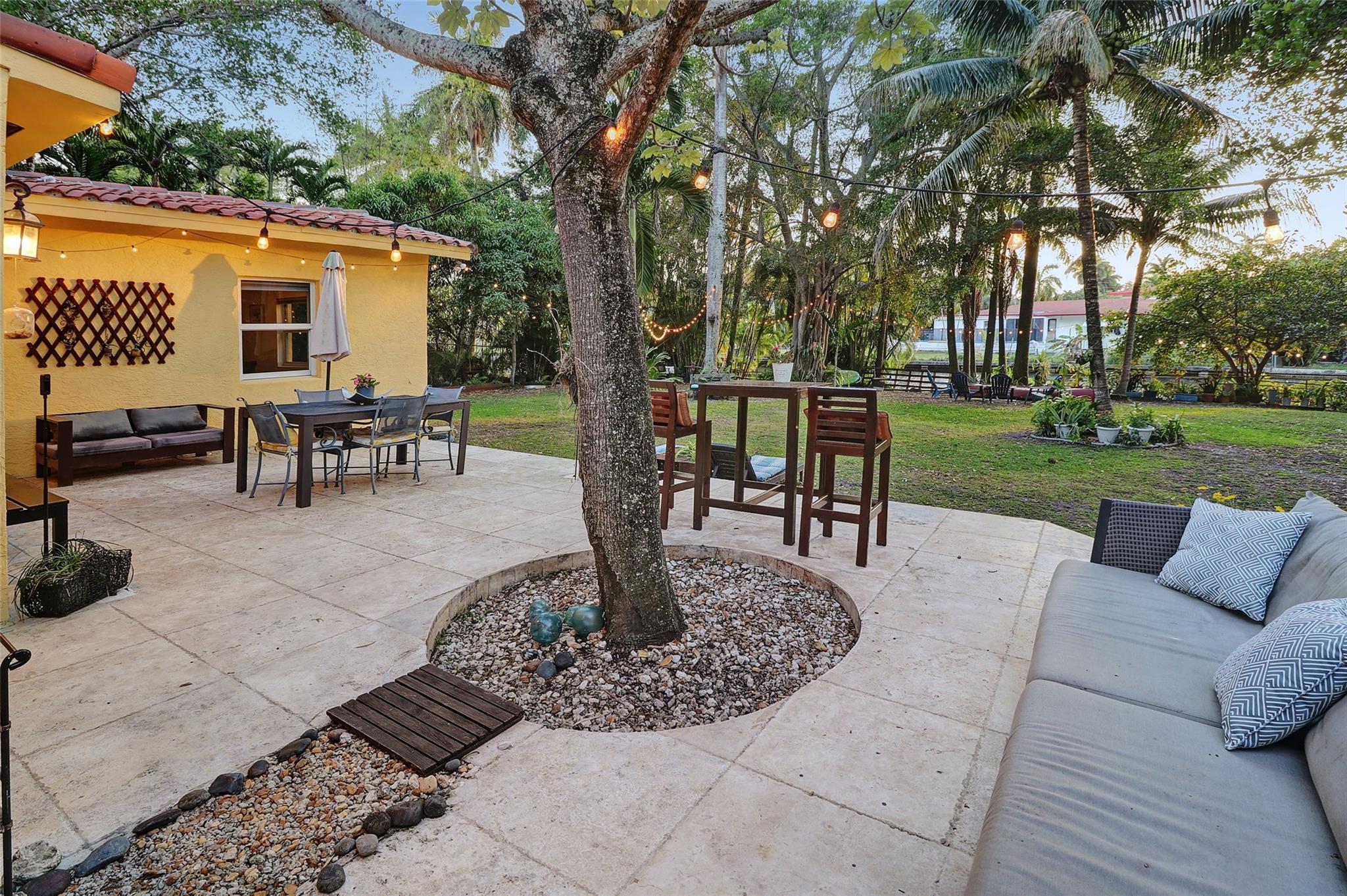 11410 Griffing Bl Biscayne Park, FL 33161