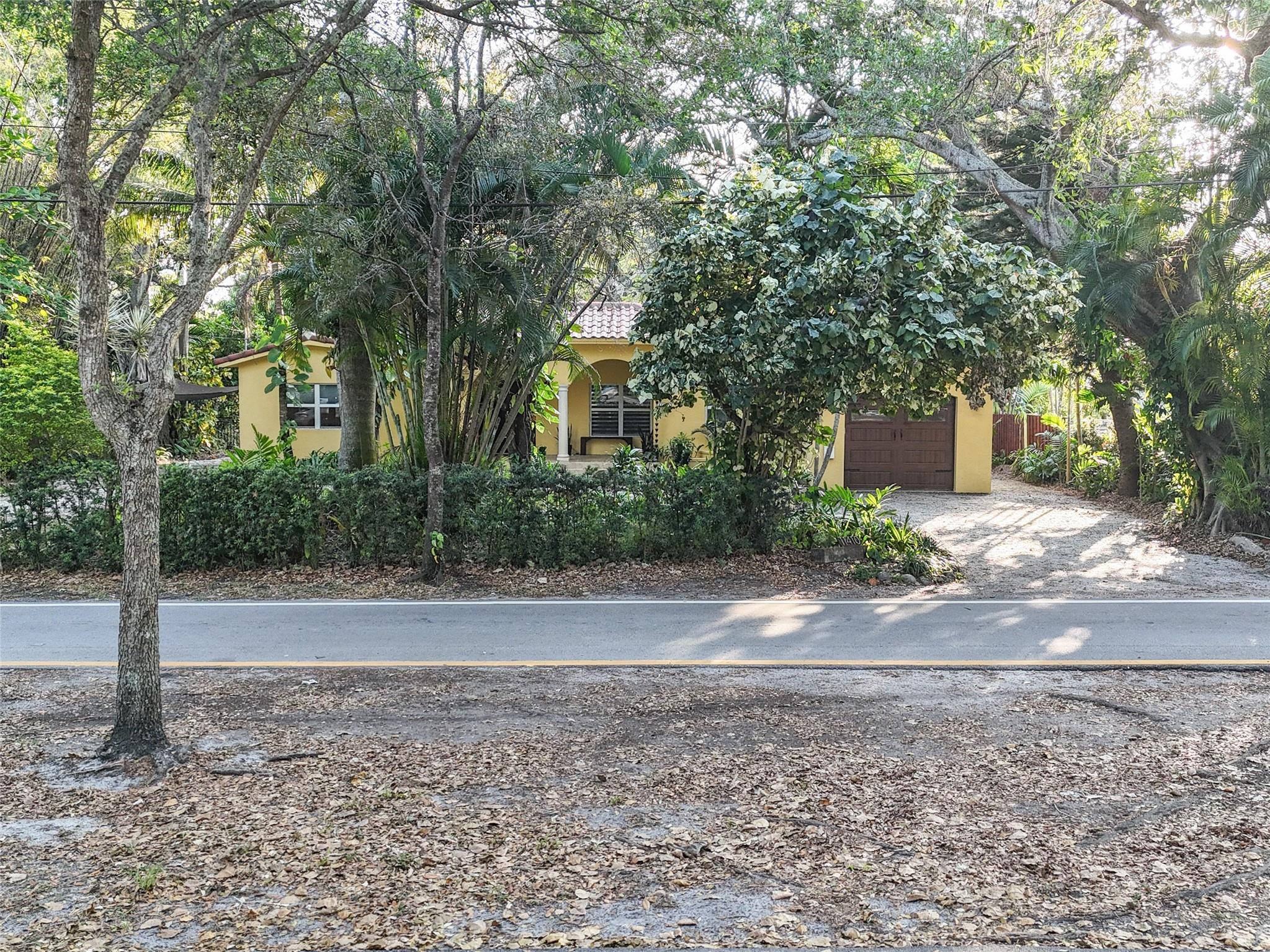 11410 Griffing Bl Biscayne Park, FL 33161