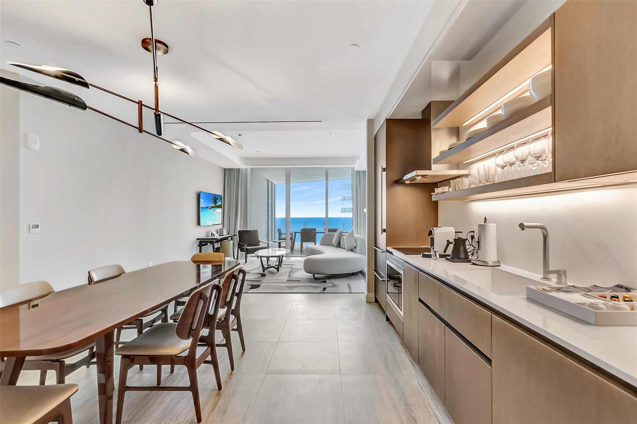 525 N Fort Lauderdale Bch Blvd #1607 Fort Lauderdale, FL 33304