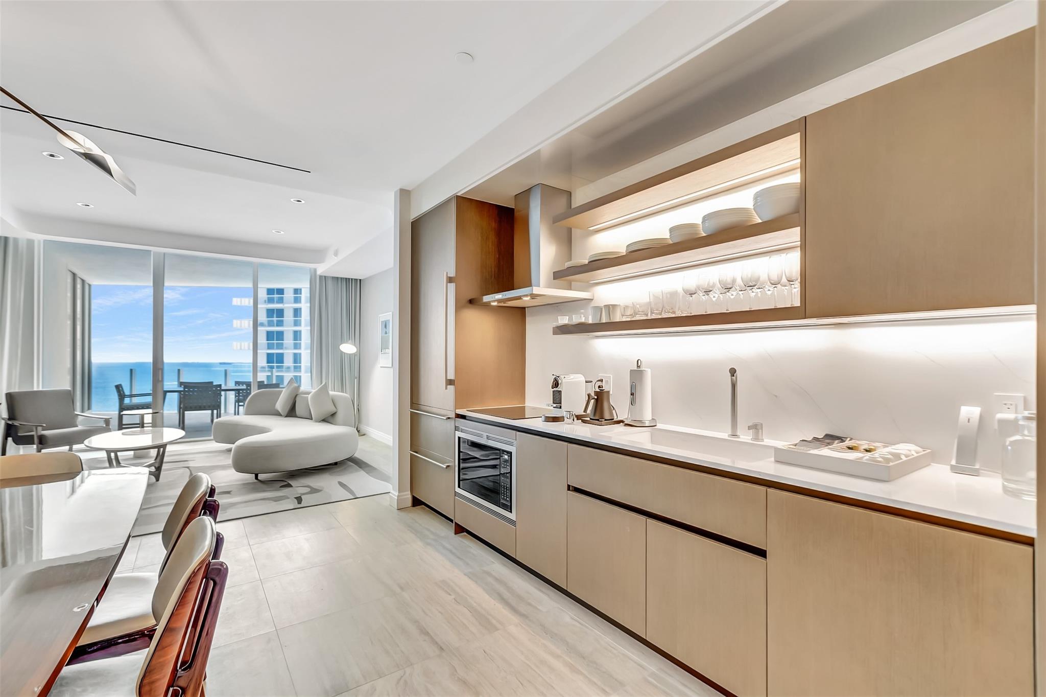 525 N Fort Lauderdale Bch Blvd #1607 Fort Lauderdale, FL 33304