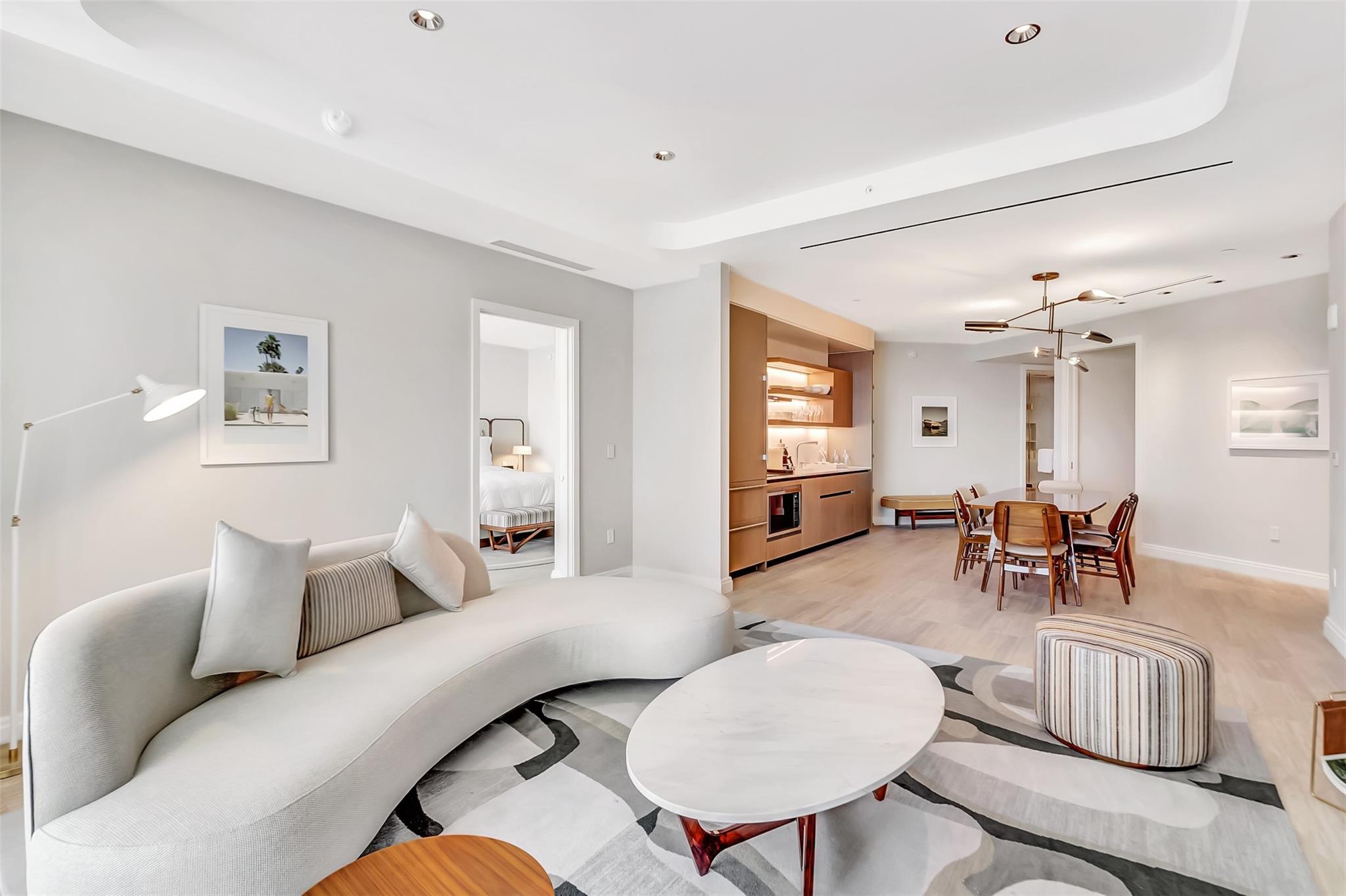 525 N Fort Lauderdale Bch Blvd #1607 Fort Lauderdale, FL 33304