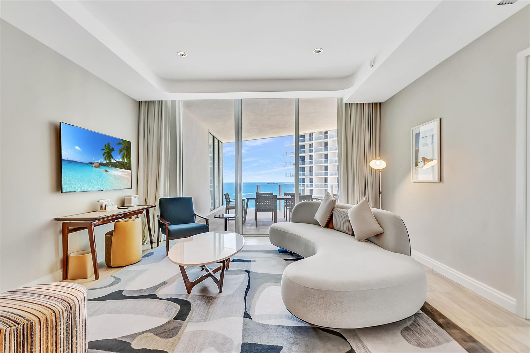 525 N Fort Lauderdale Bch Blvd #1607 Fort Lauderdale, FL 33304