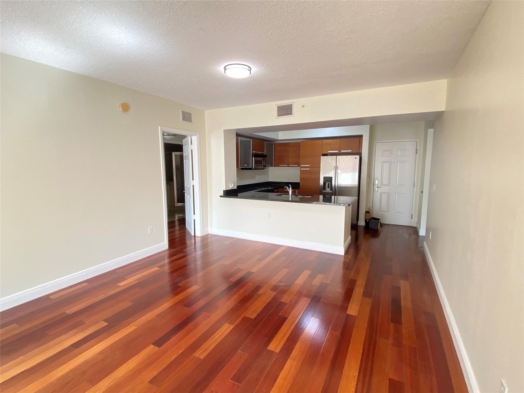 2030 S Douglas Rd #403