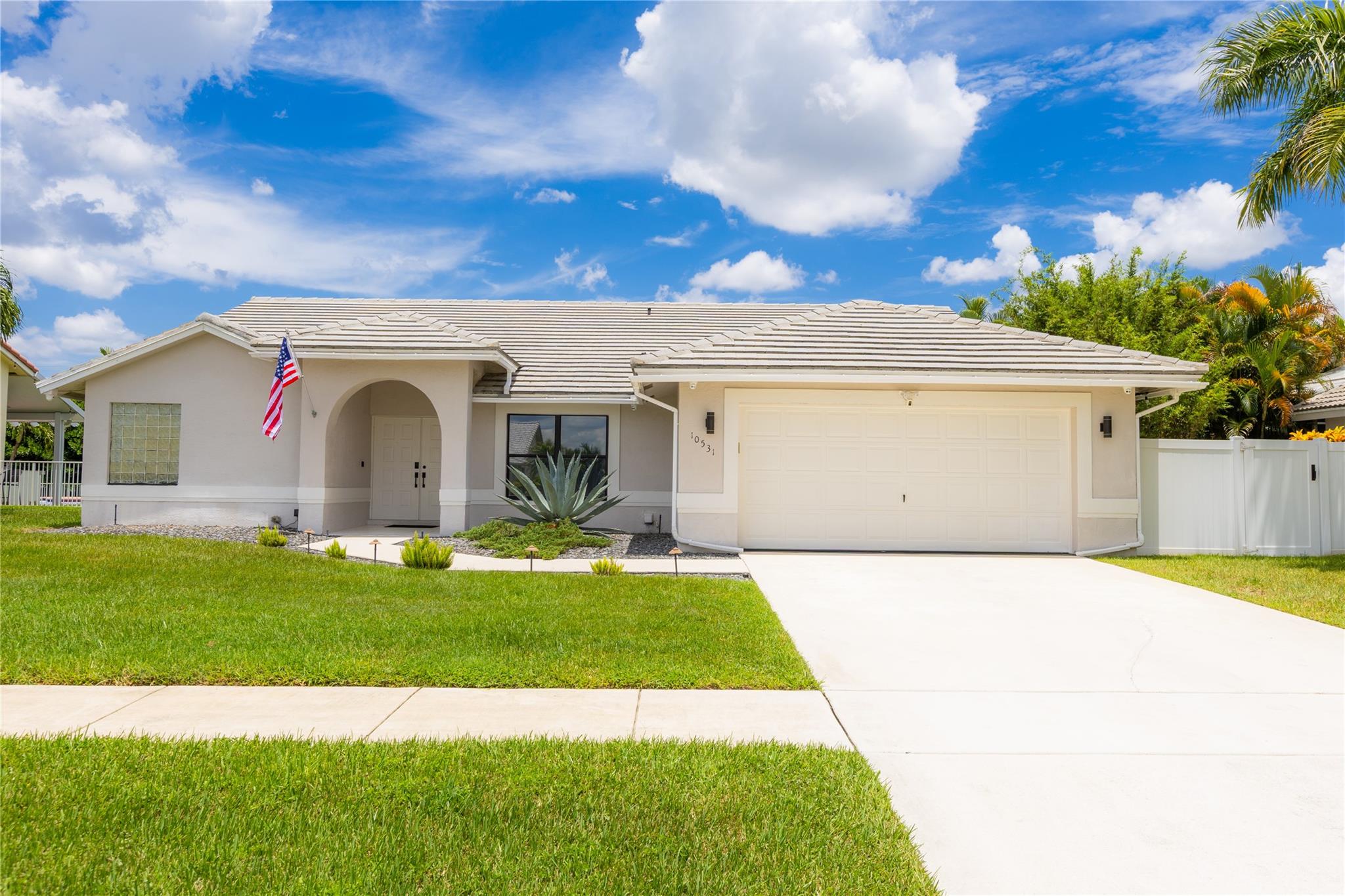 10531 Paso Fino Dr