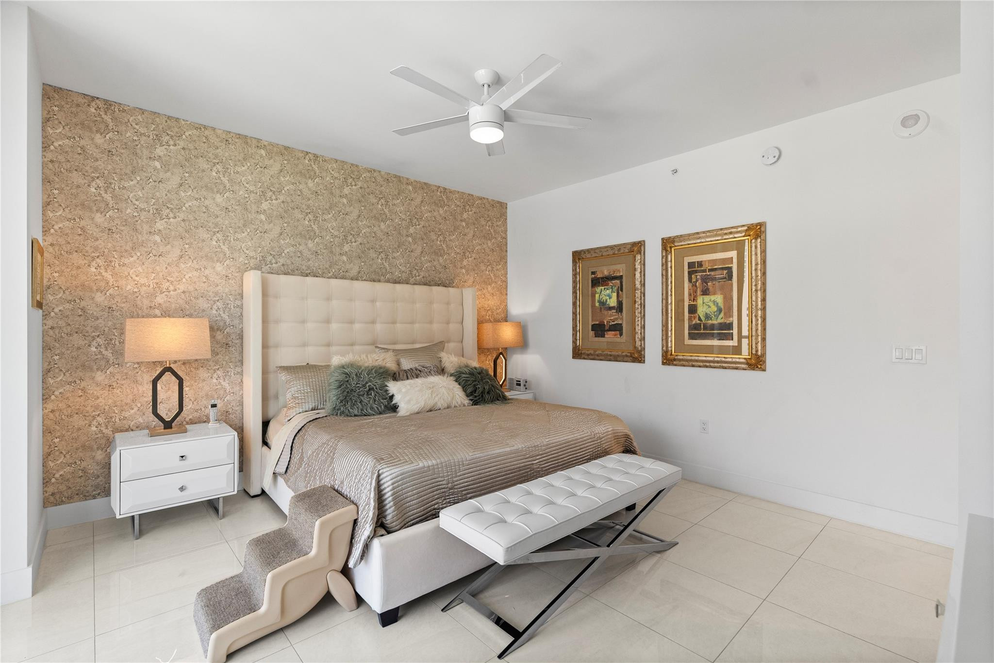 100 E Las Olas #1901 Fort Lauderdale, FL 33301