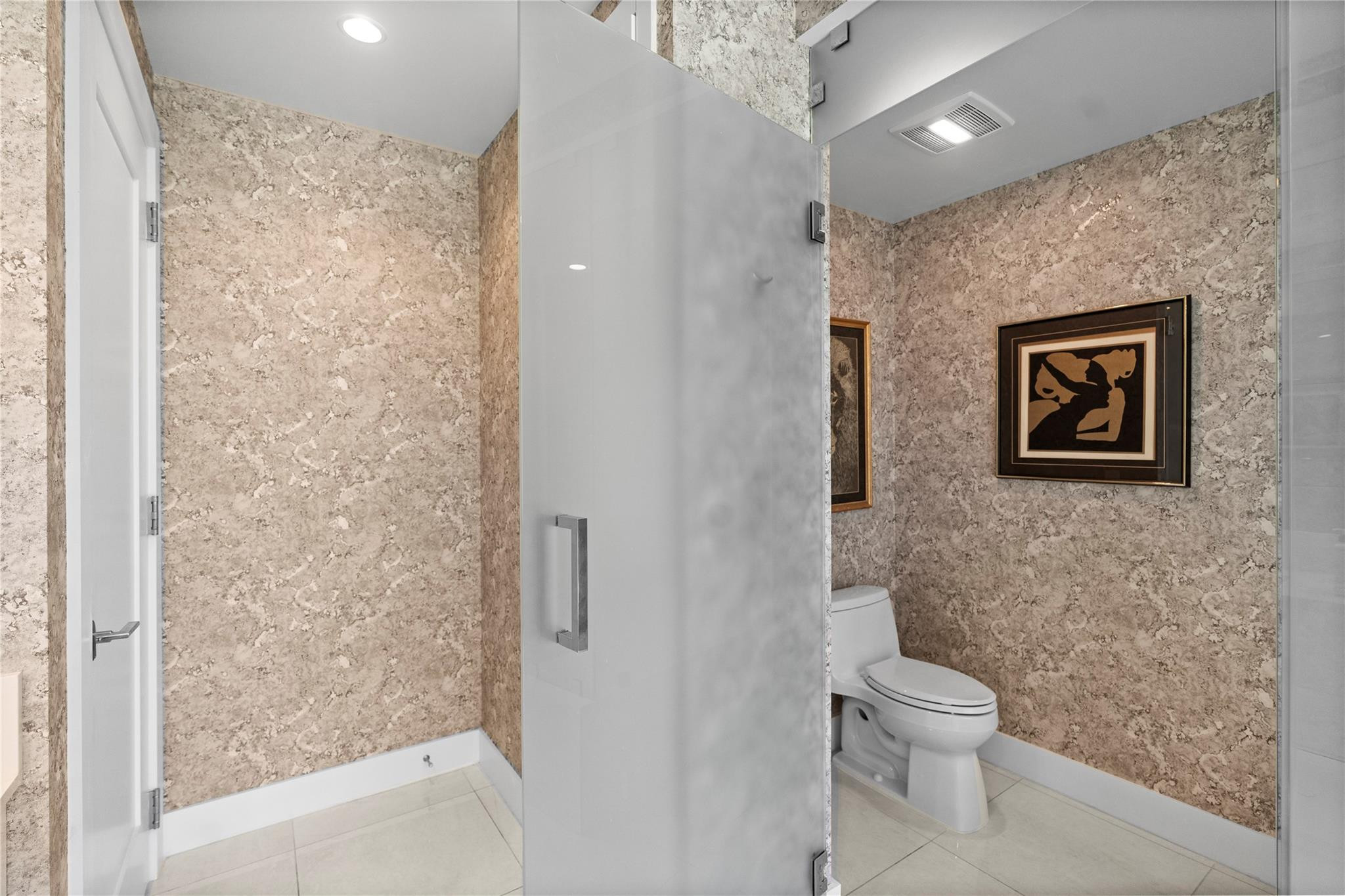 100 E Las Olas #1901 Fort Lauderdale, FL 33301