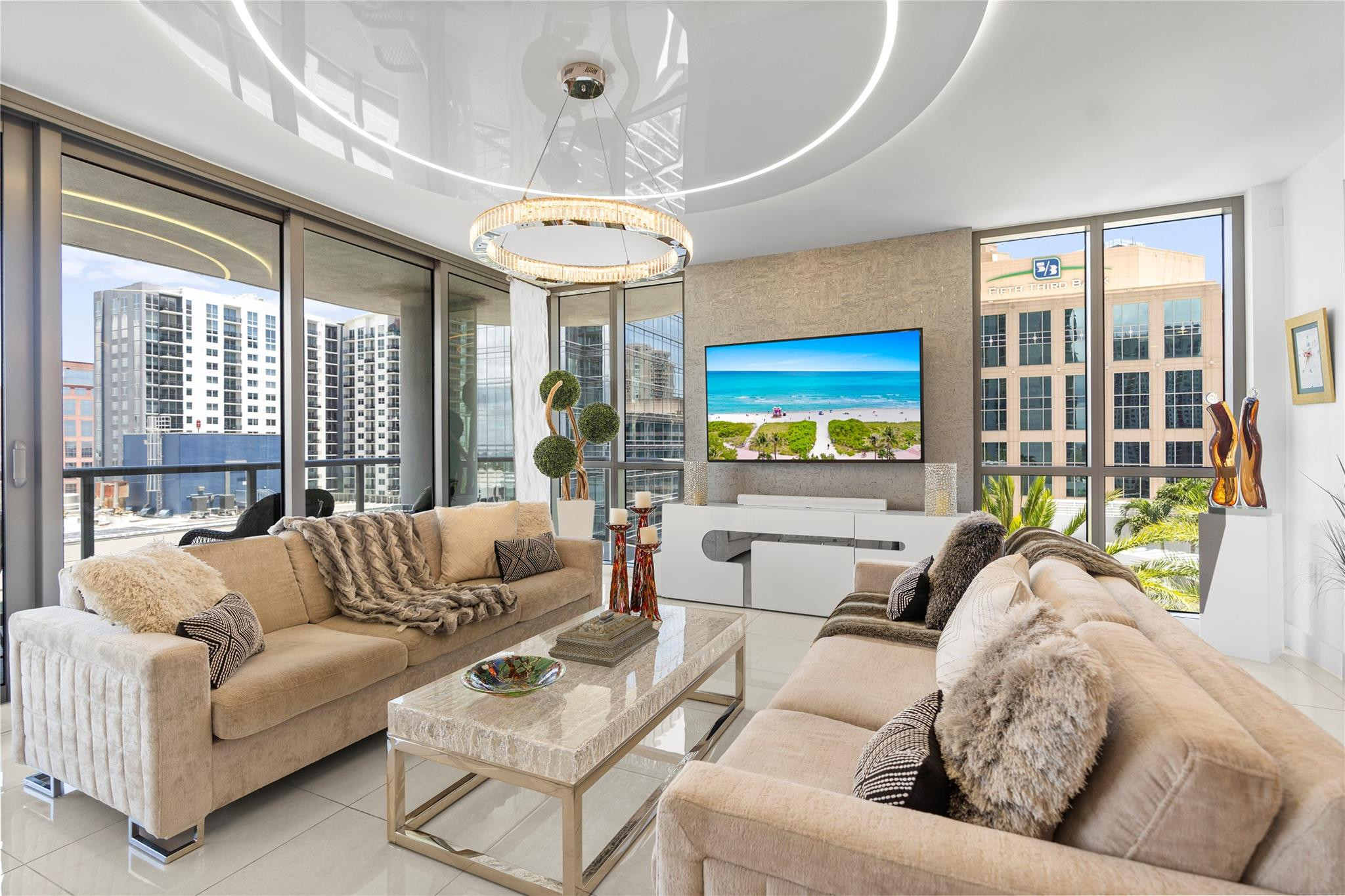 100 E Las Olas #1901 Fort Lauderdale, FL 33301