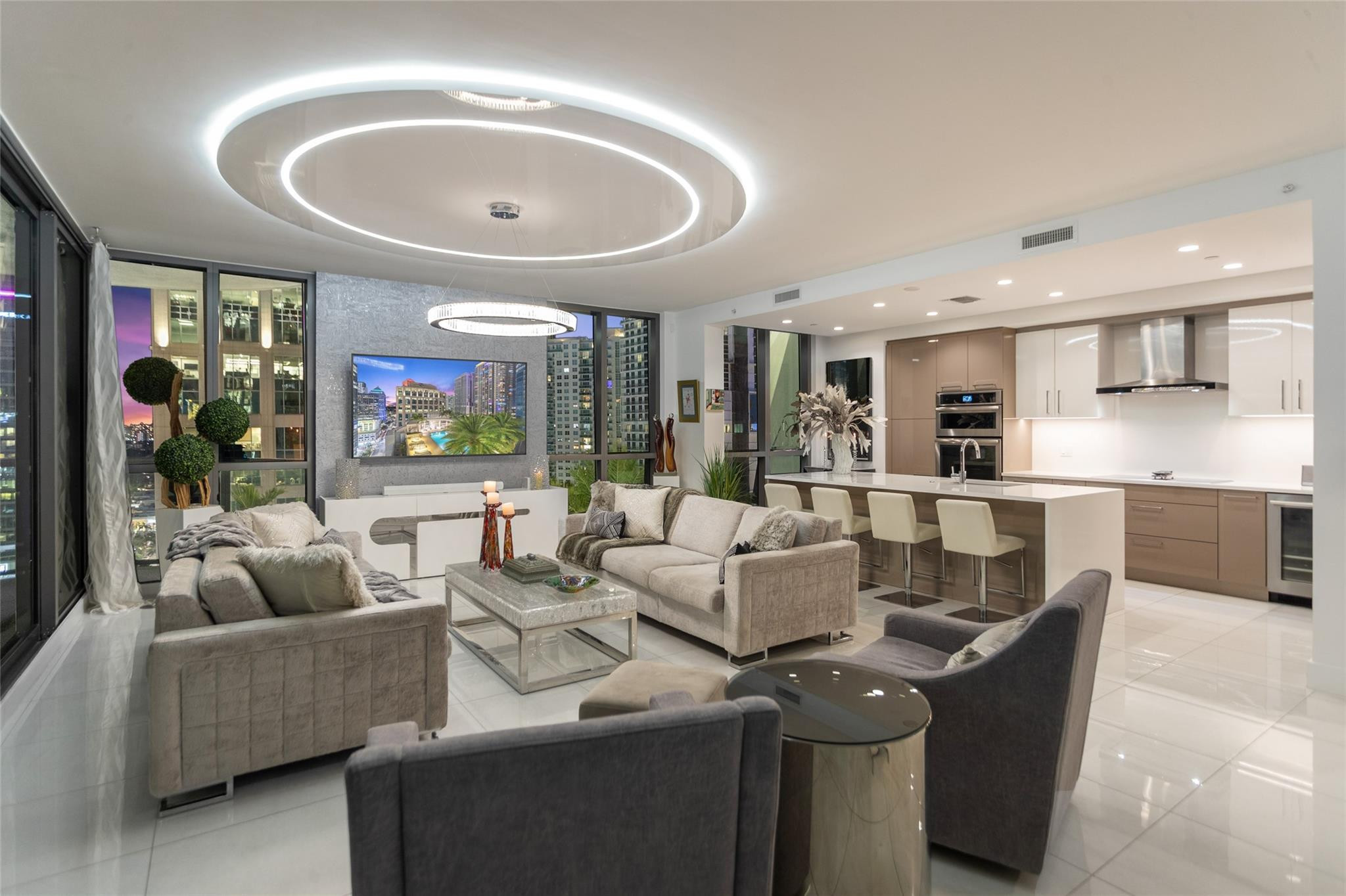 100 E Las Olas #1901 Fort Lauderdale, FL 33301