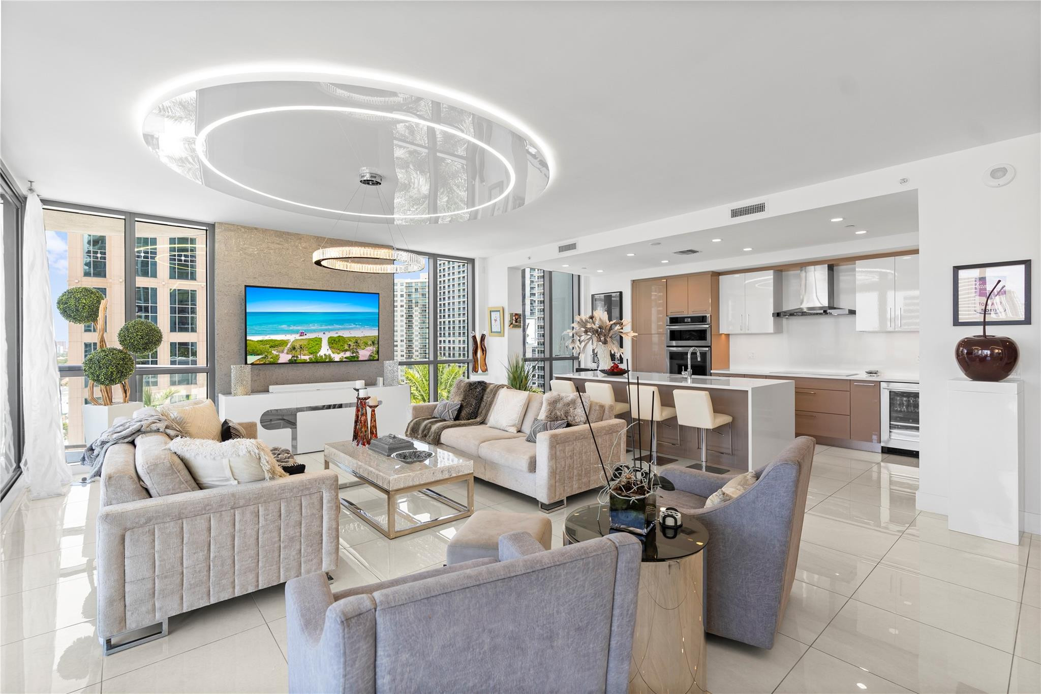 100 E Las Olas #1901 Fort Lauderdale, FL 33301