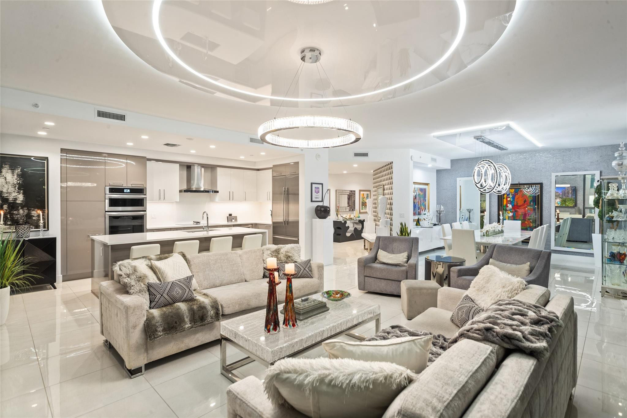 100 E Las Olas #1901 Fort Lauderdale, FL 33301