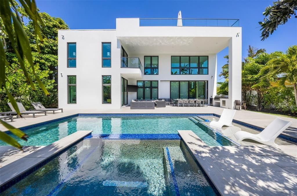 2001 Marietta Fort Lauderdale, FL 33316