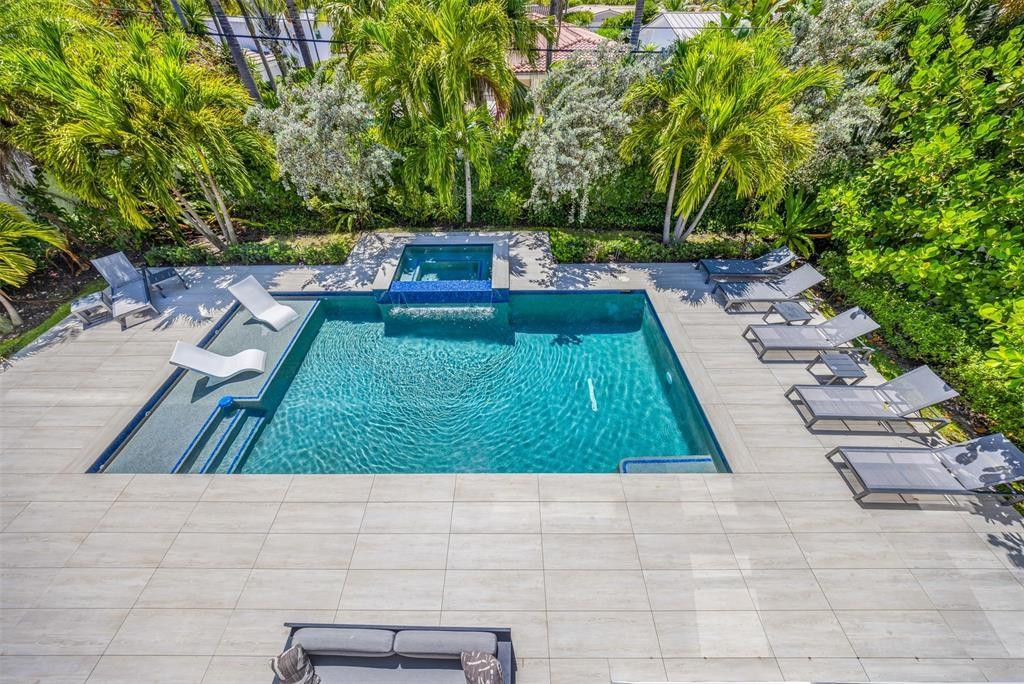 2001 Marietta Fort Lauderdale, FL 33316