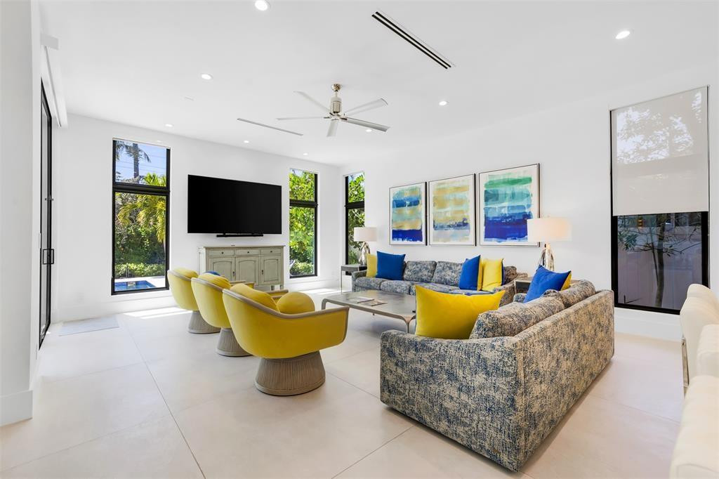 2001 Marietta Fort Lauderdale, FL 33316