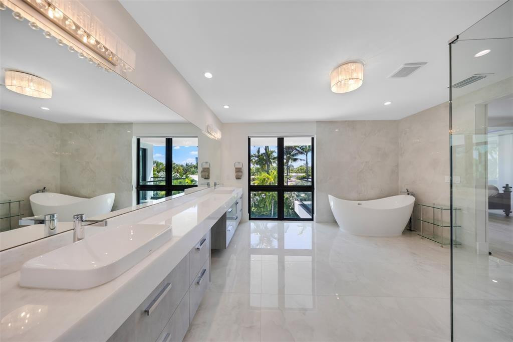 2001 Marietta Fort Lauderdale, FL 33316