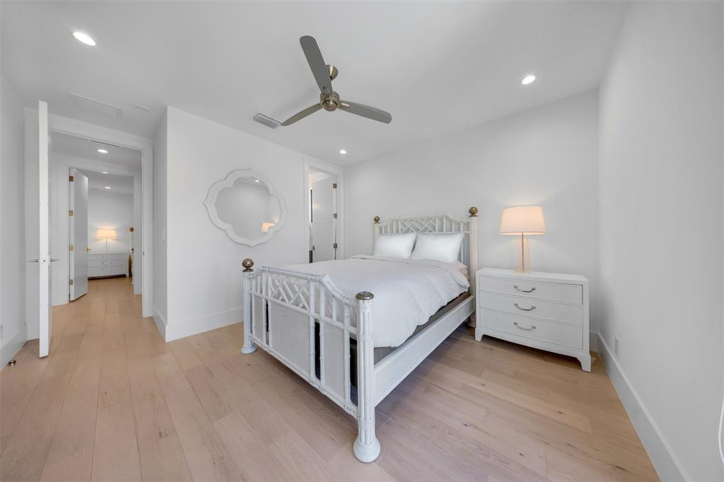 2001 Marietta Fort Lauderdale, FL 33316